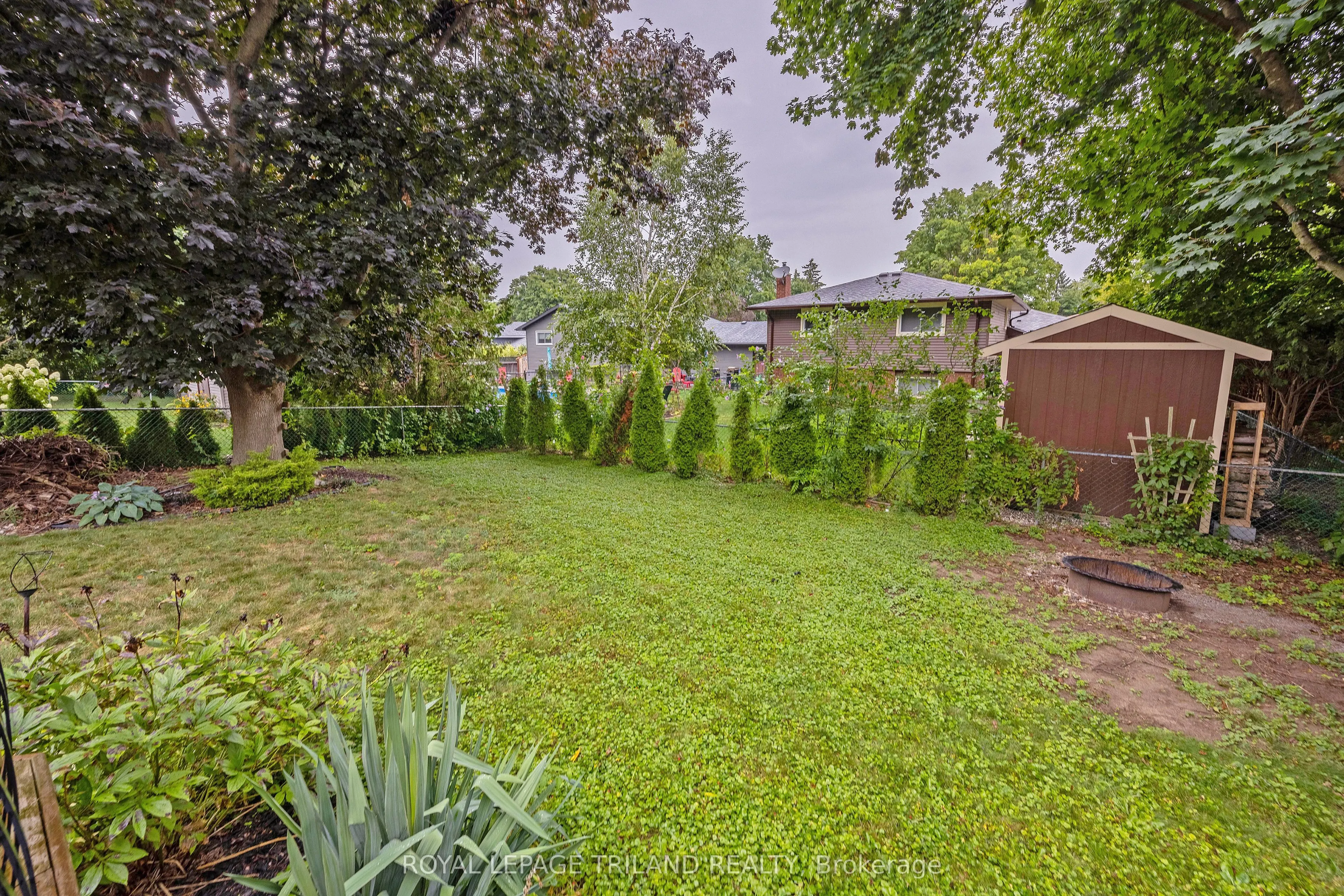 17 Winding Way Crescent