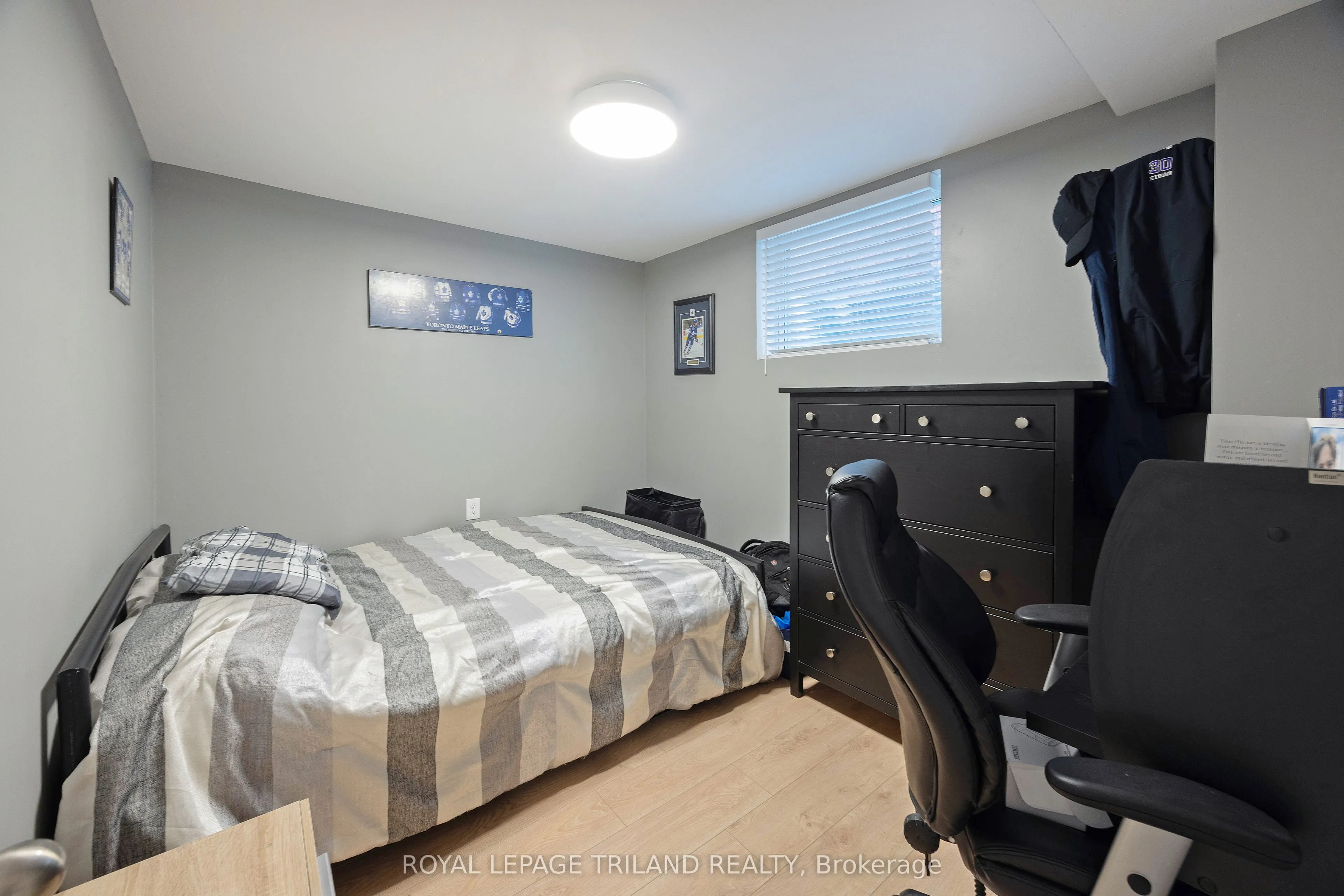 17 Winding Way Crescent