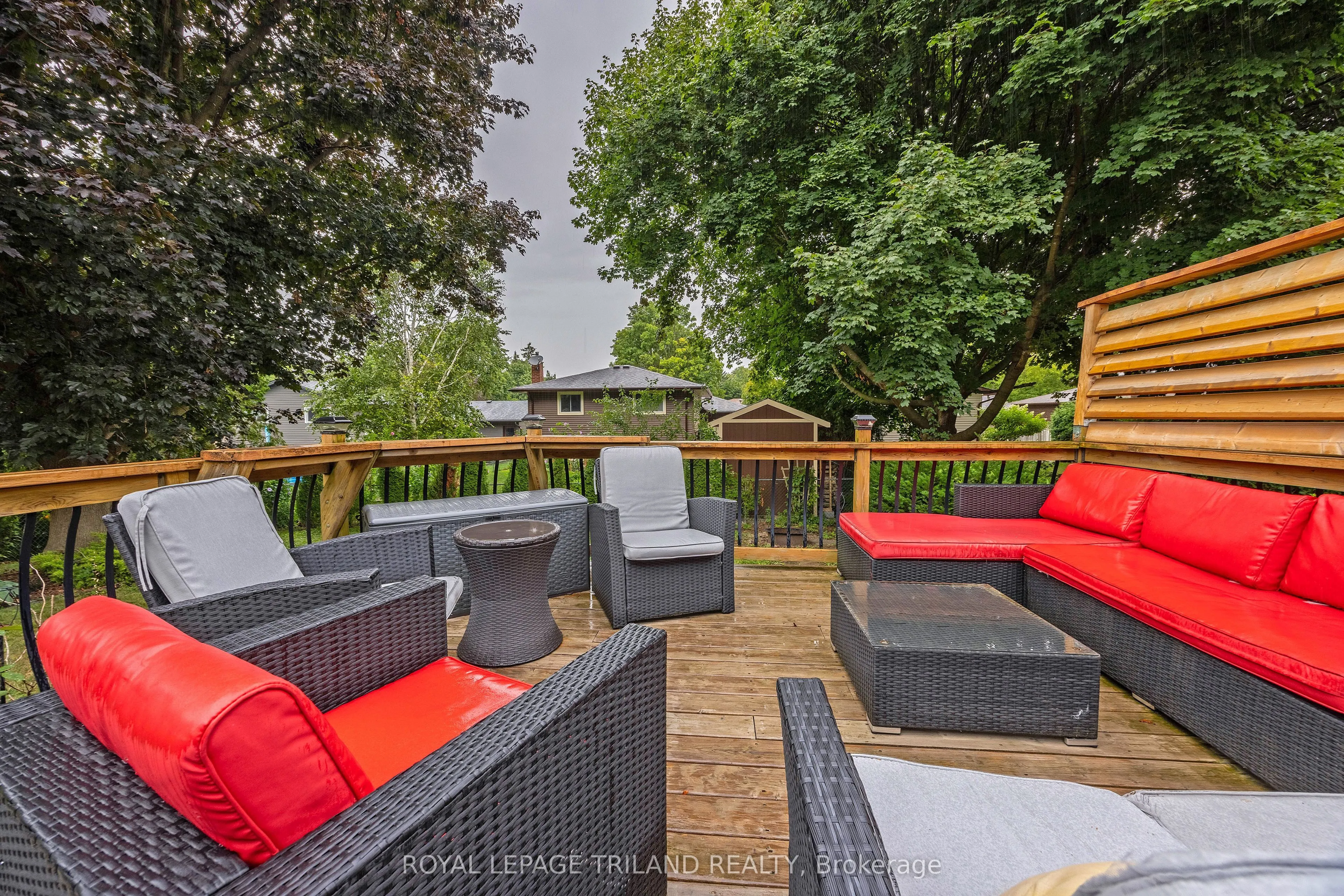17 Winding Way Crescent
