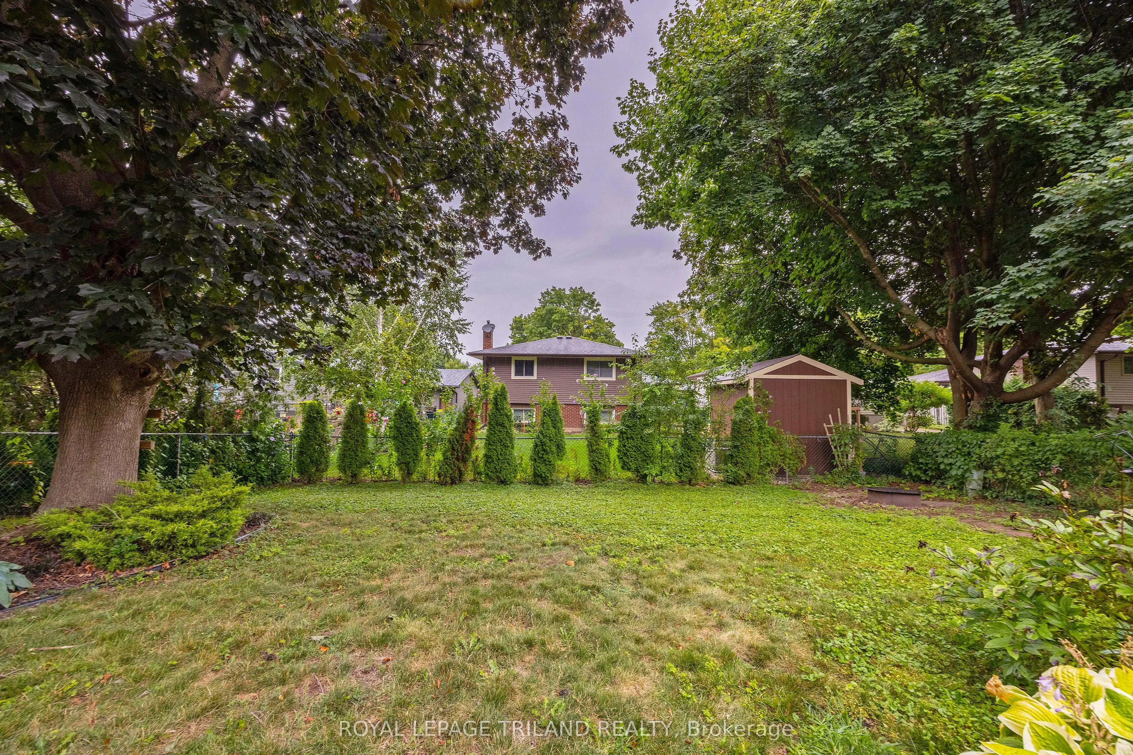 17 Winding Way Crescent