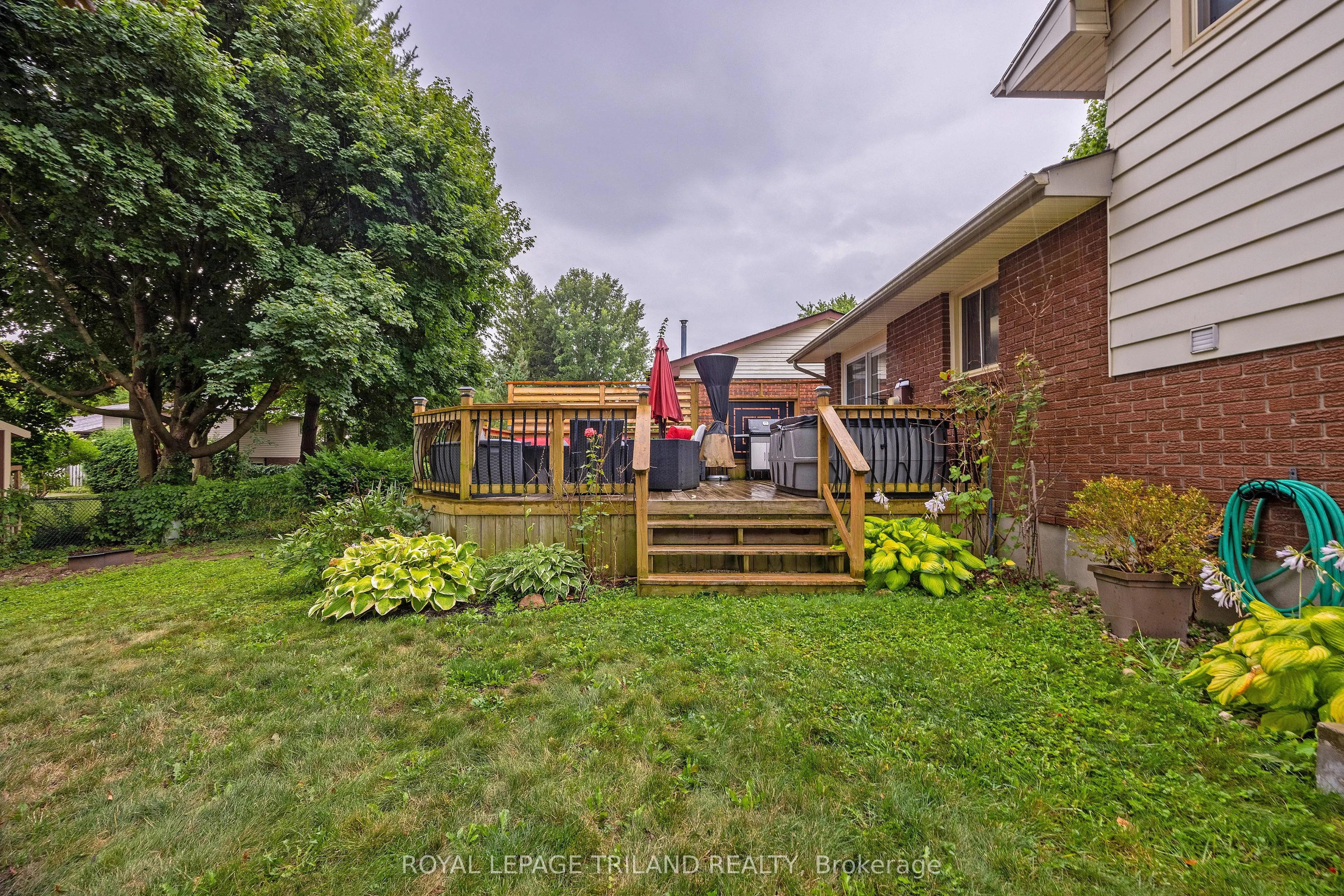 17 Winding Way Crescent