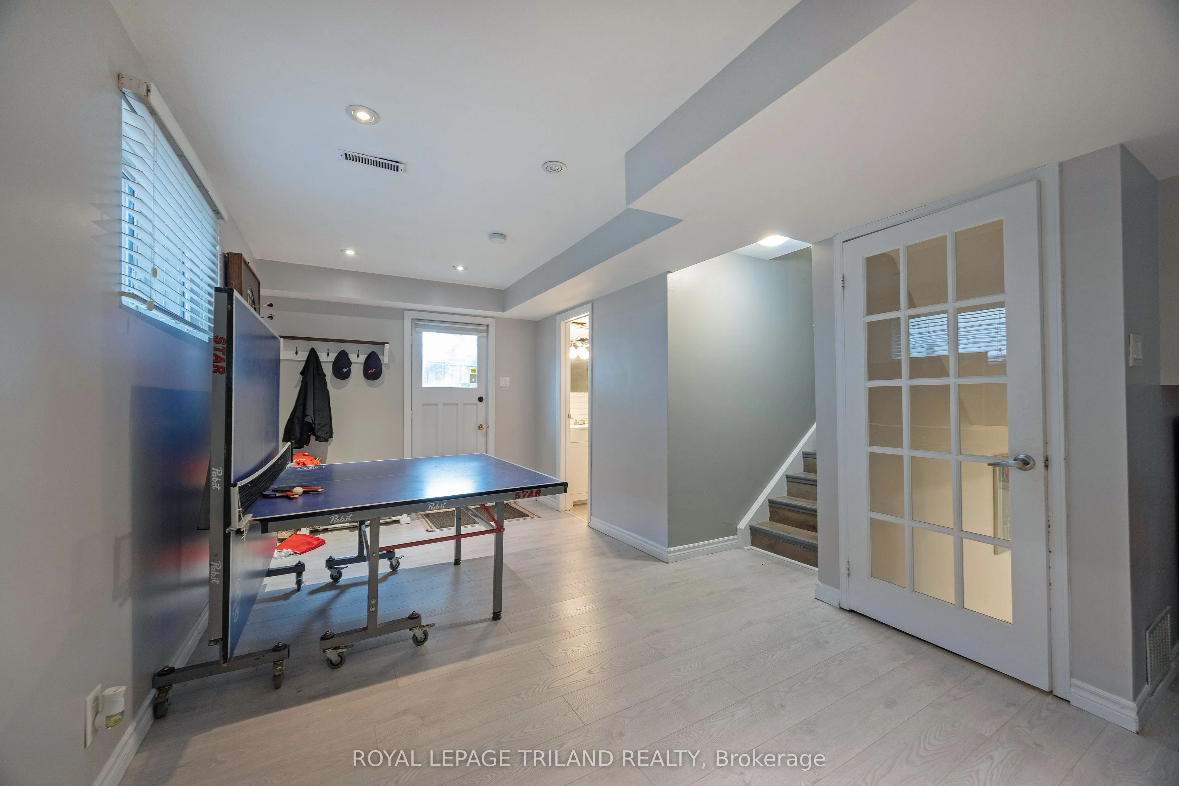 17 Winding Way Crescent