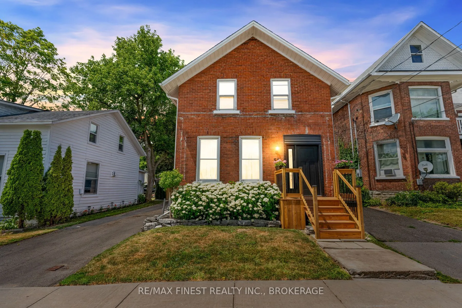55 Bridge Street W
