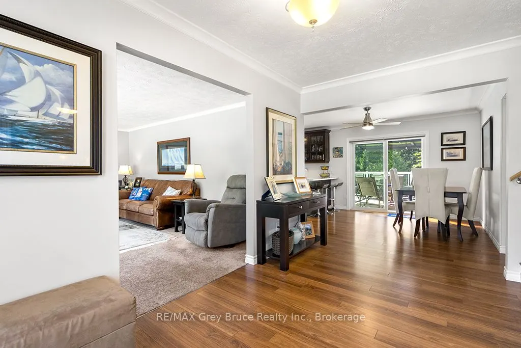 699 20TH Street W