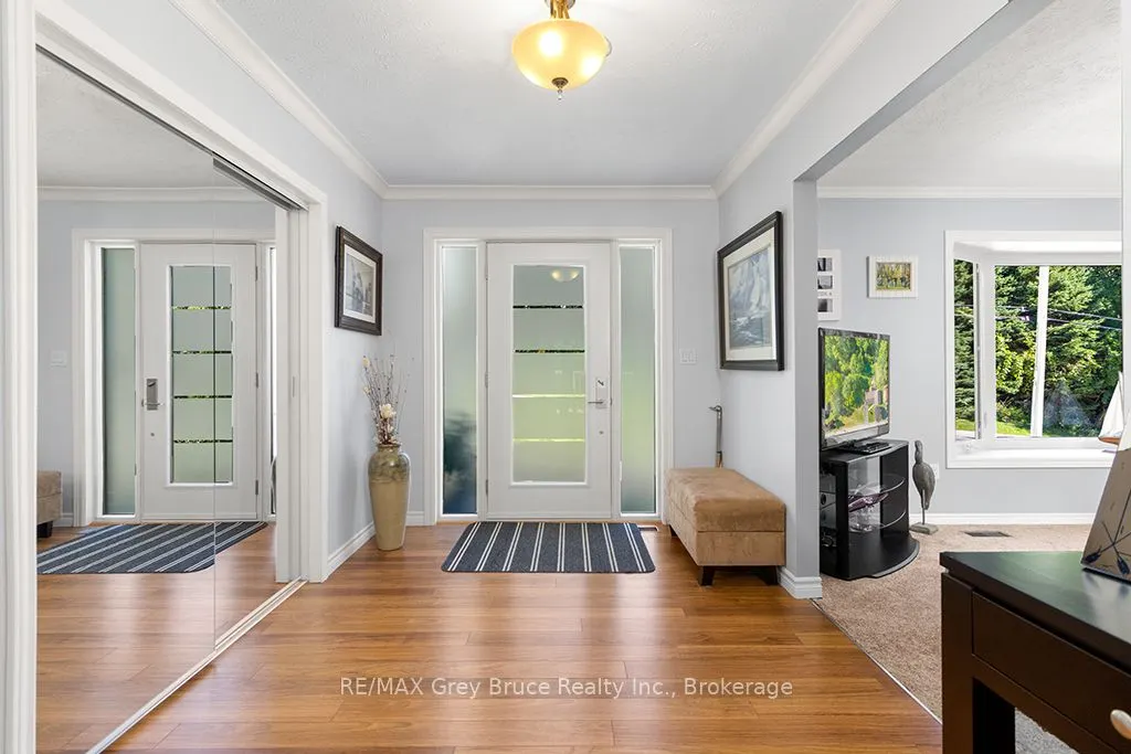 699 20TH Street W