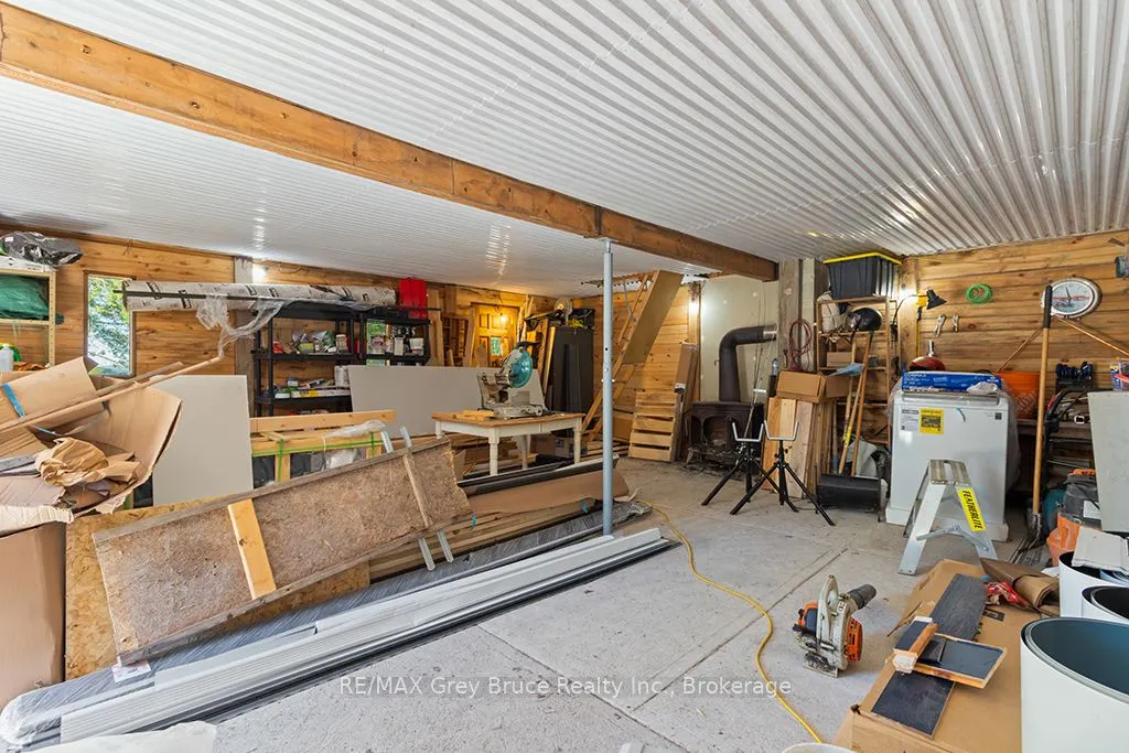 504075 Grey Road 1 Road