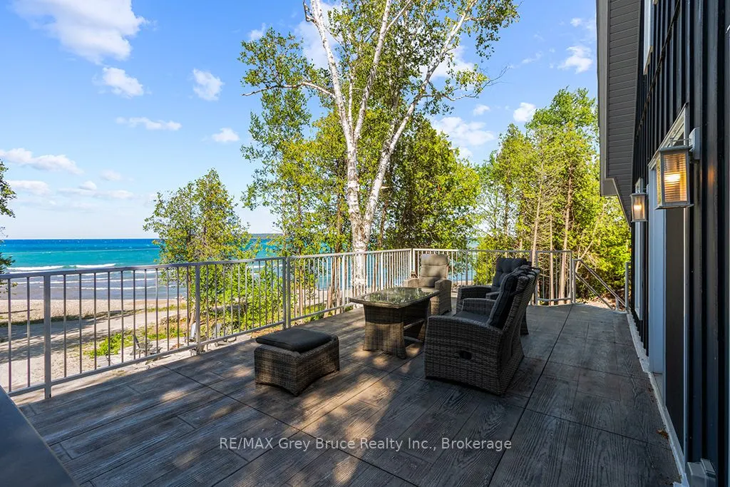 504075 Grey Road 1 Road