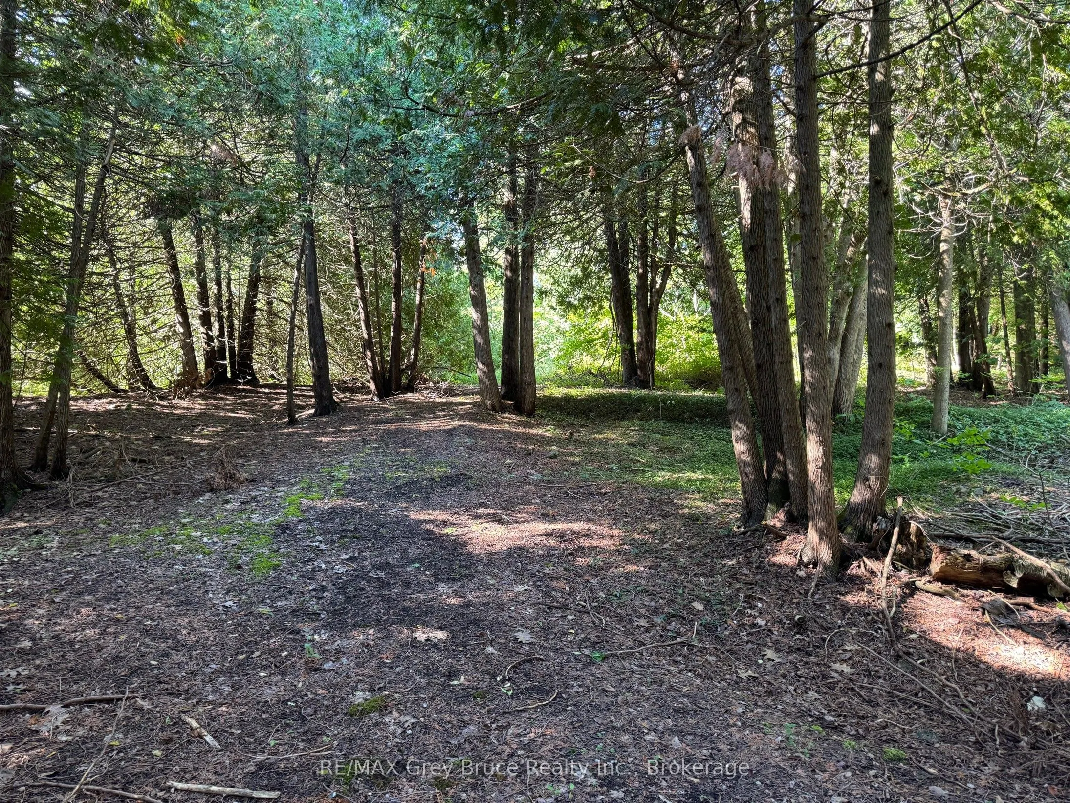 504075 Grey Road 1 Road