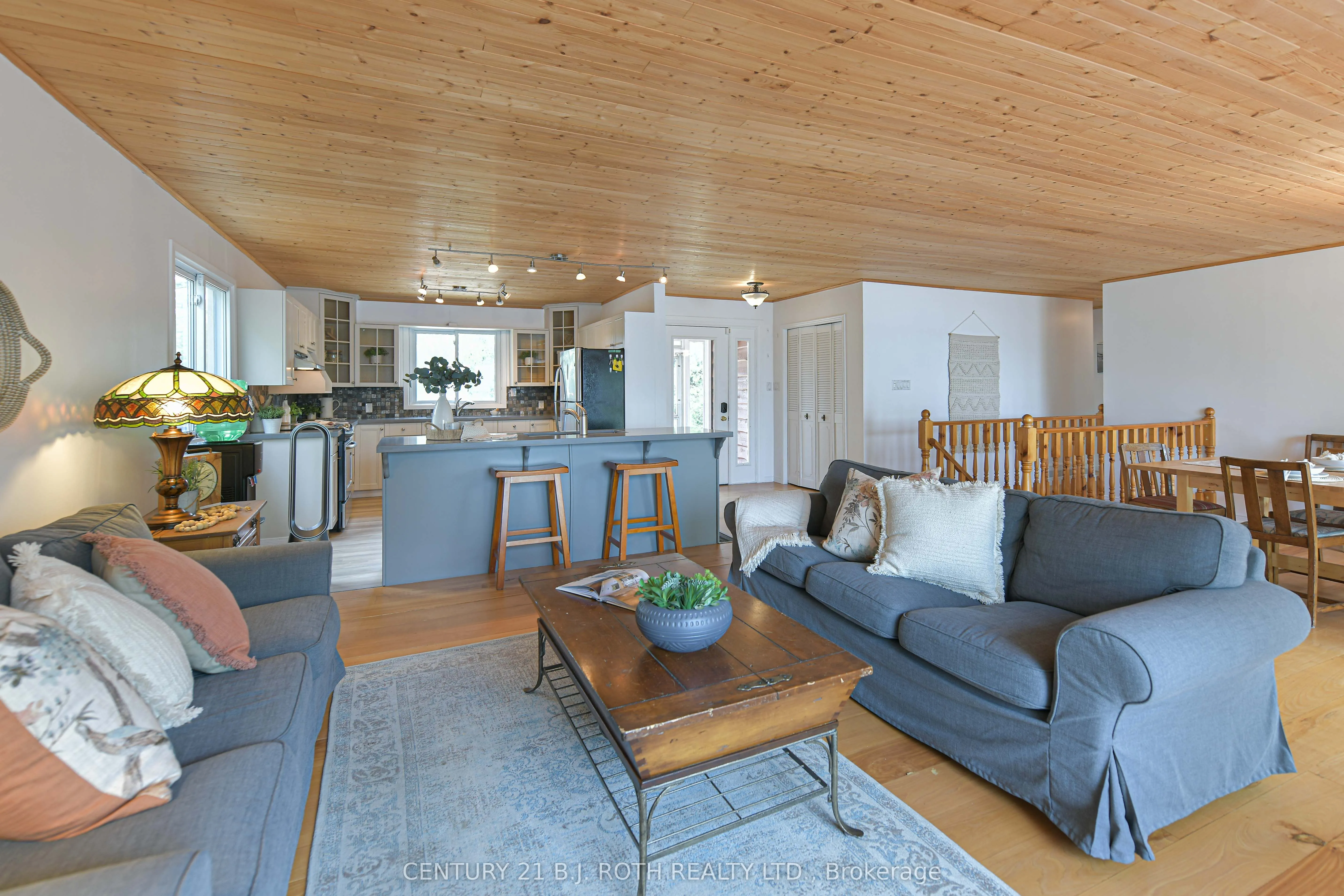 71 Campbells Beach Road