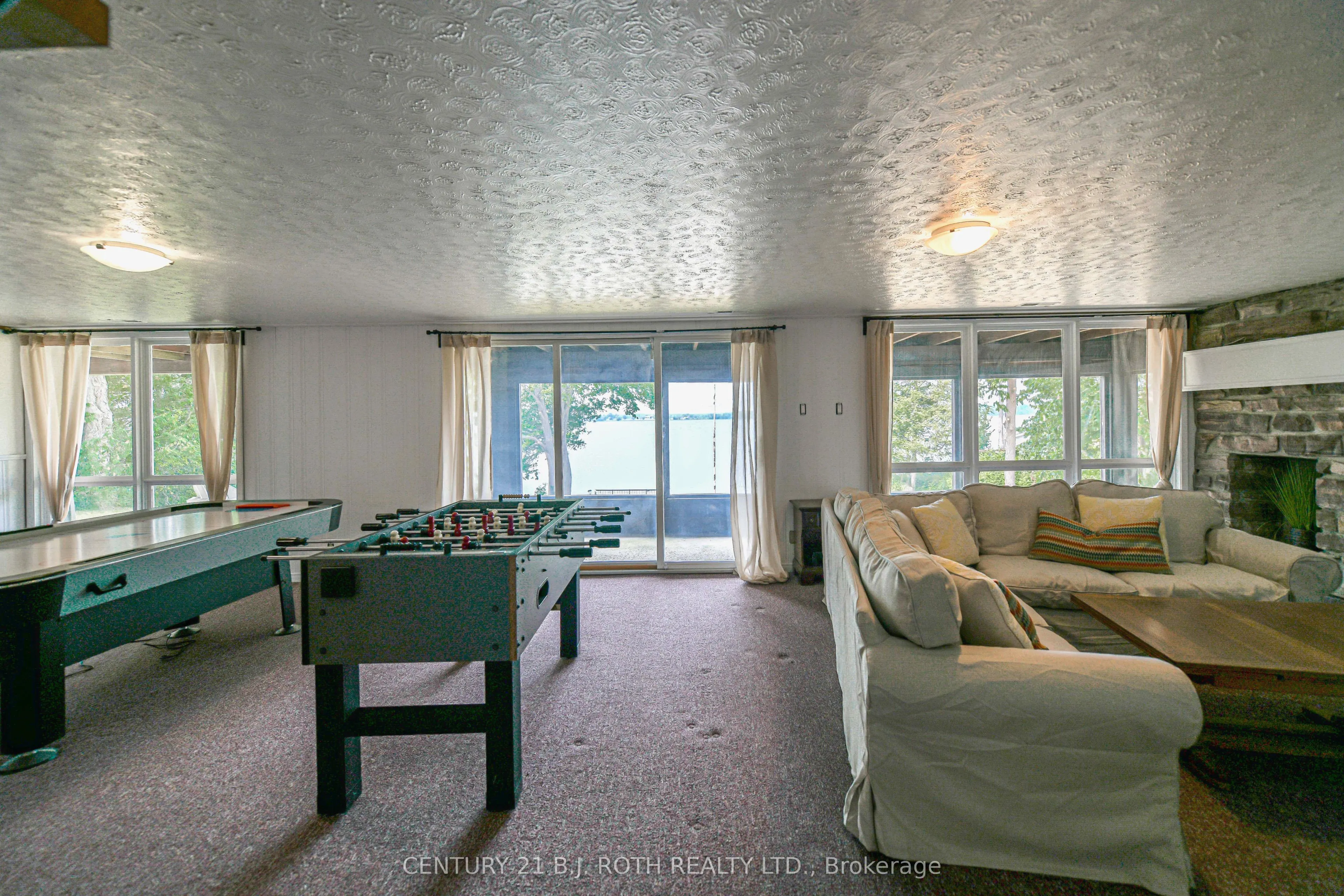 71 Campbells Beach Road