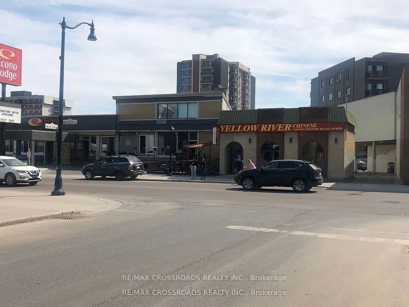 842 Princess Street