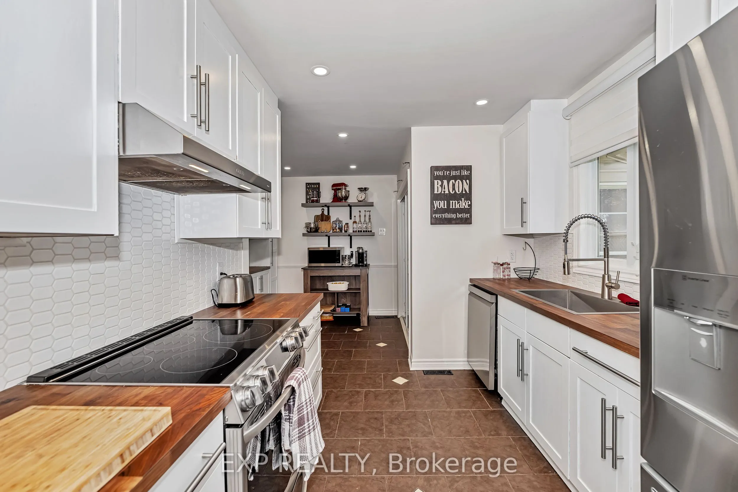 936 Blythdale Road