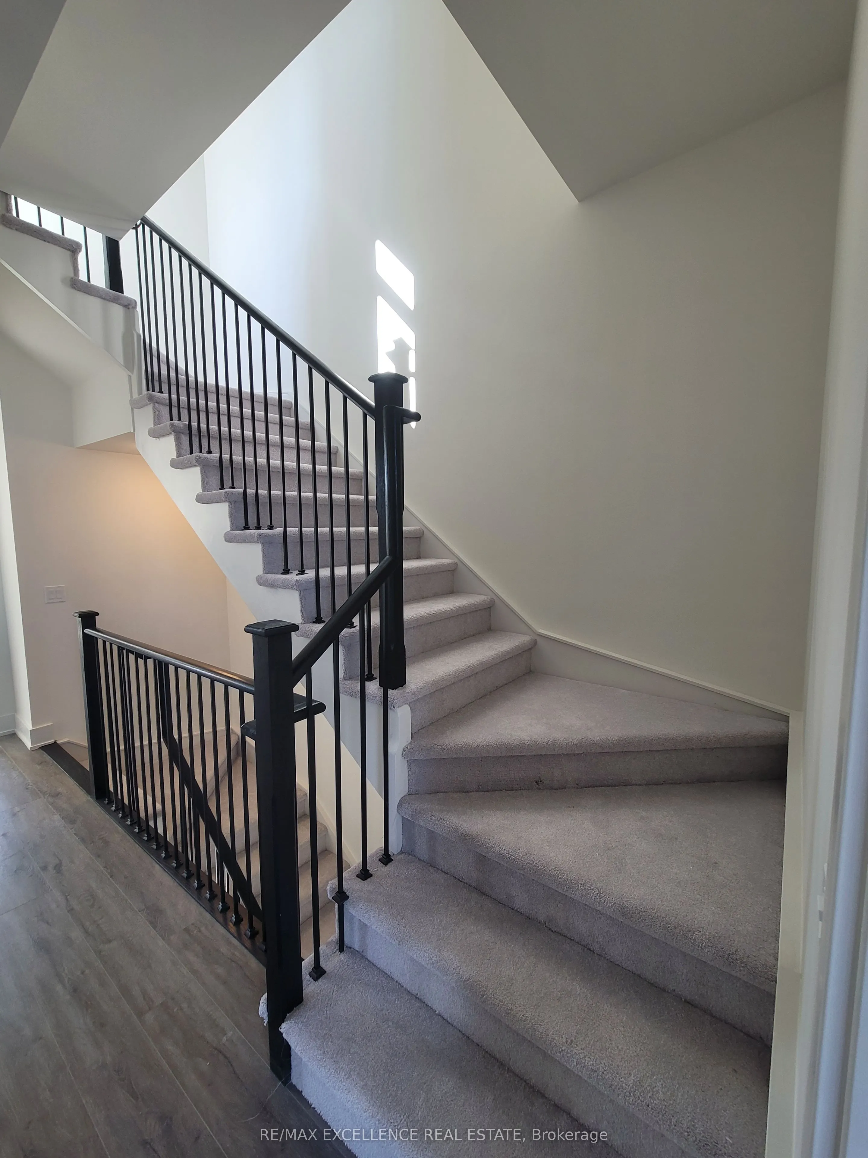 74 Windward Drive, #TH 11