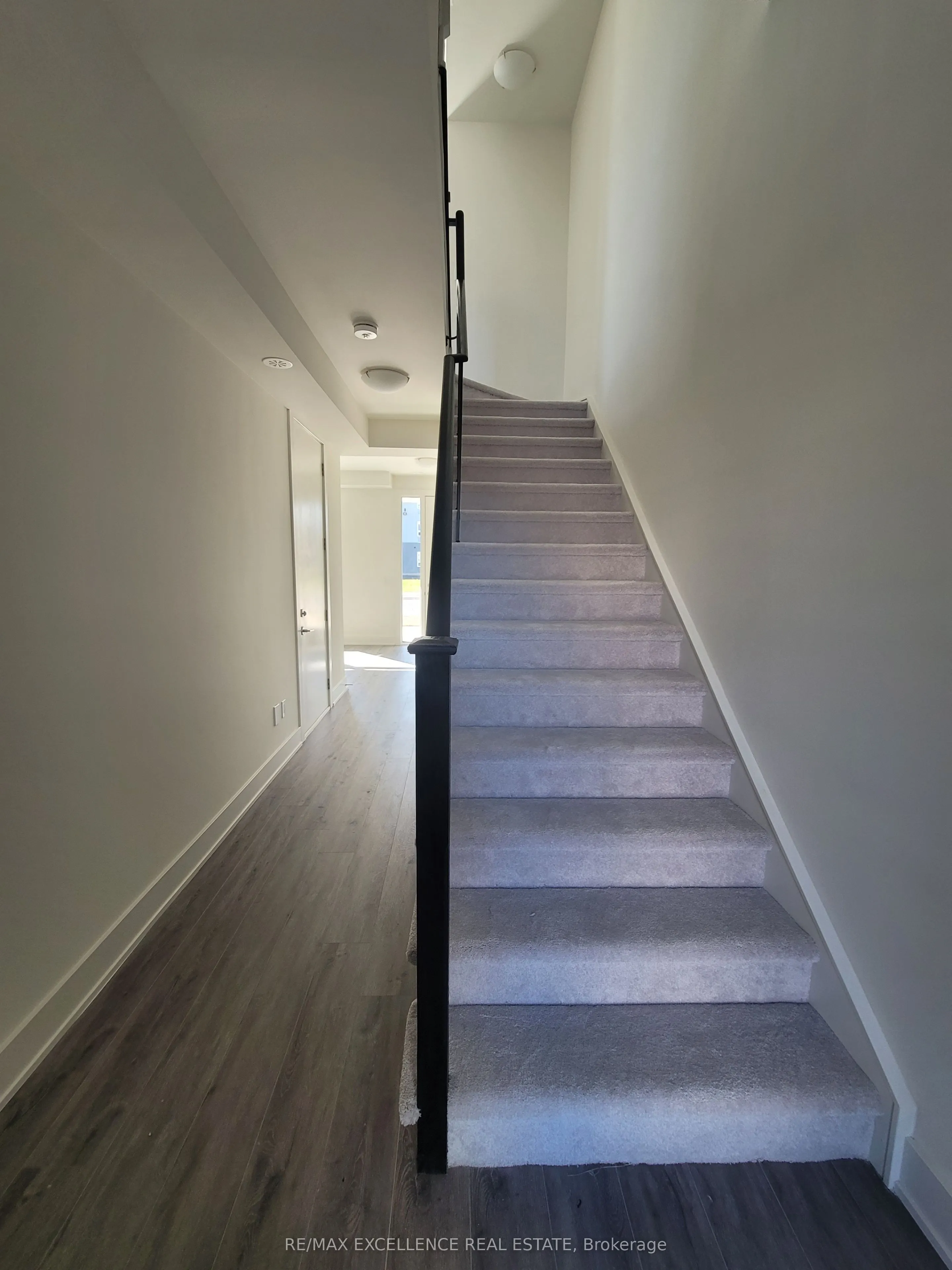 74 Windward Drive, #TH 11