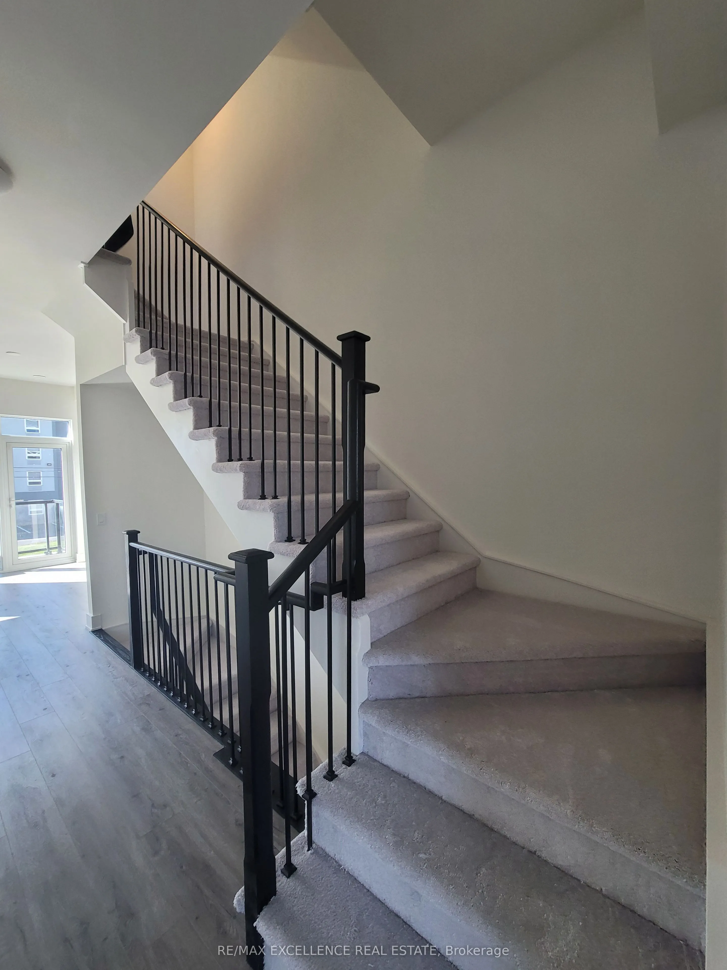 74 Windward Drive, #TH 11