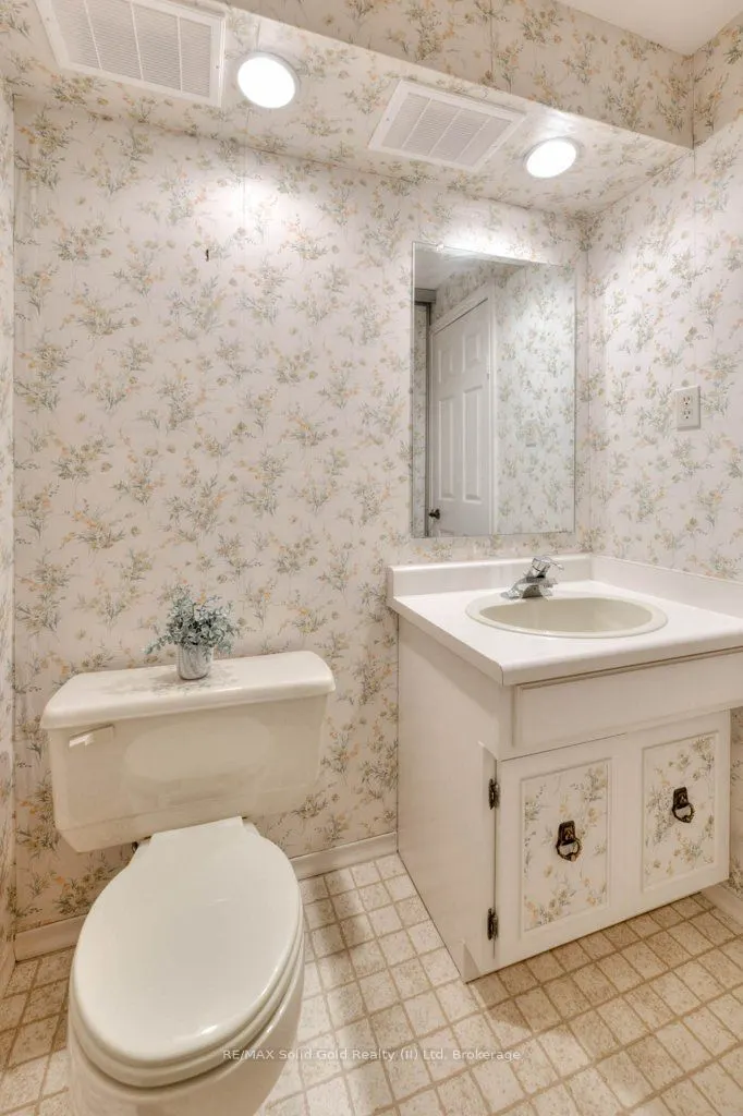 487 Beechwood Drive, #2