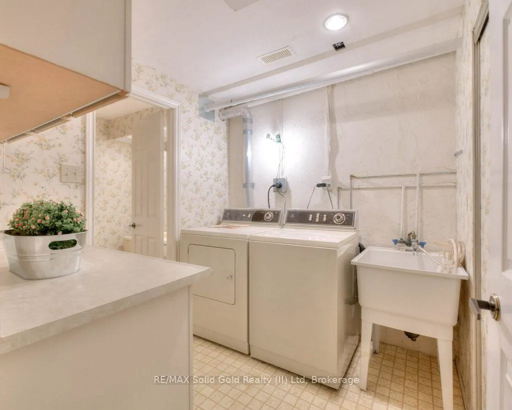 487 Beechwood Drive, #2