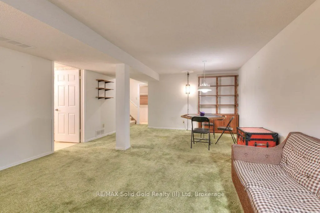 487 Beechwood Drive, #2