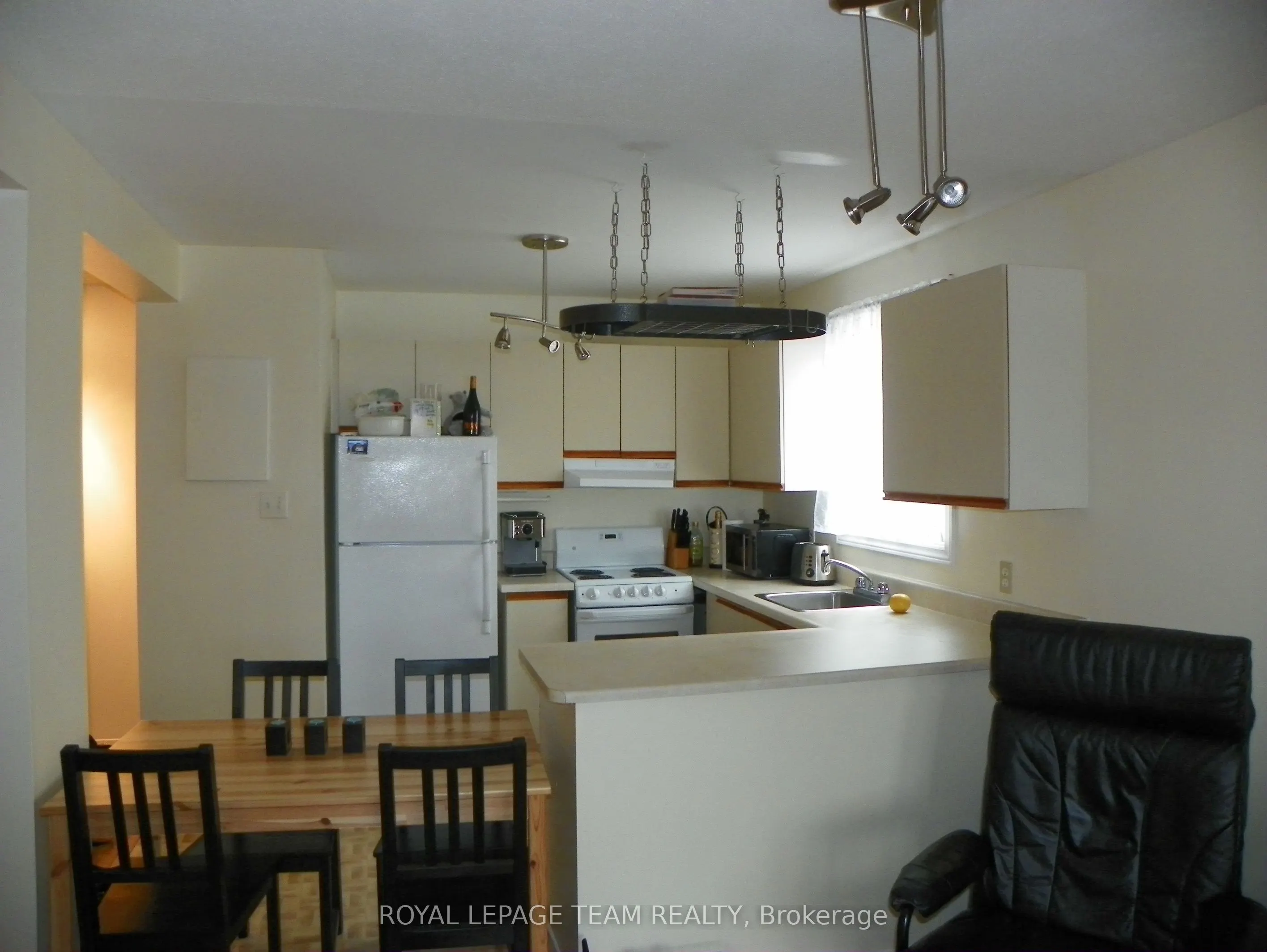 522 Riverdale Avenue S, #5