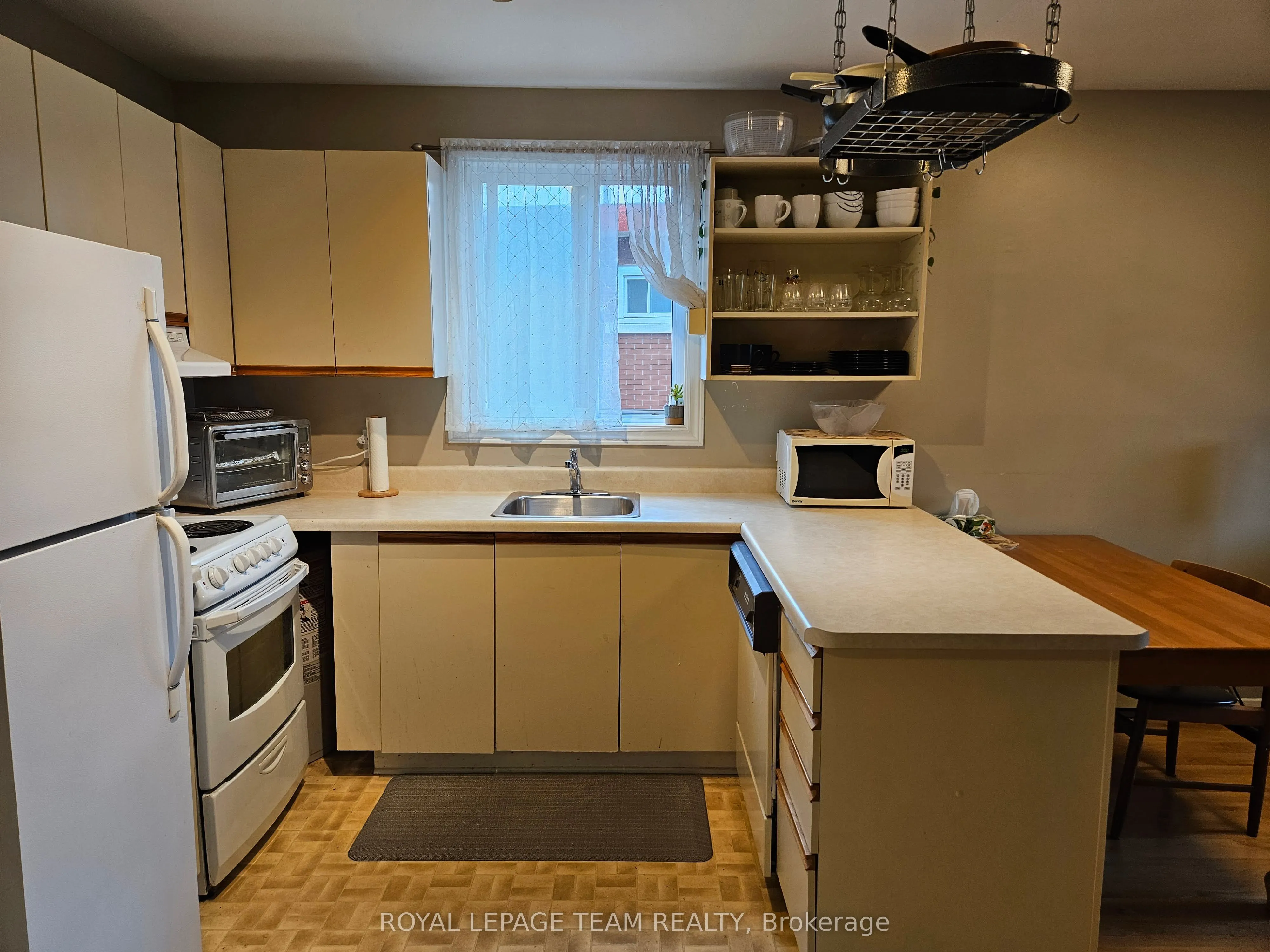 522 Riverdale Avenue S, #5