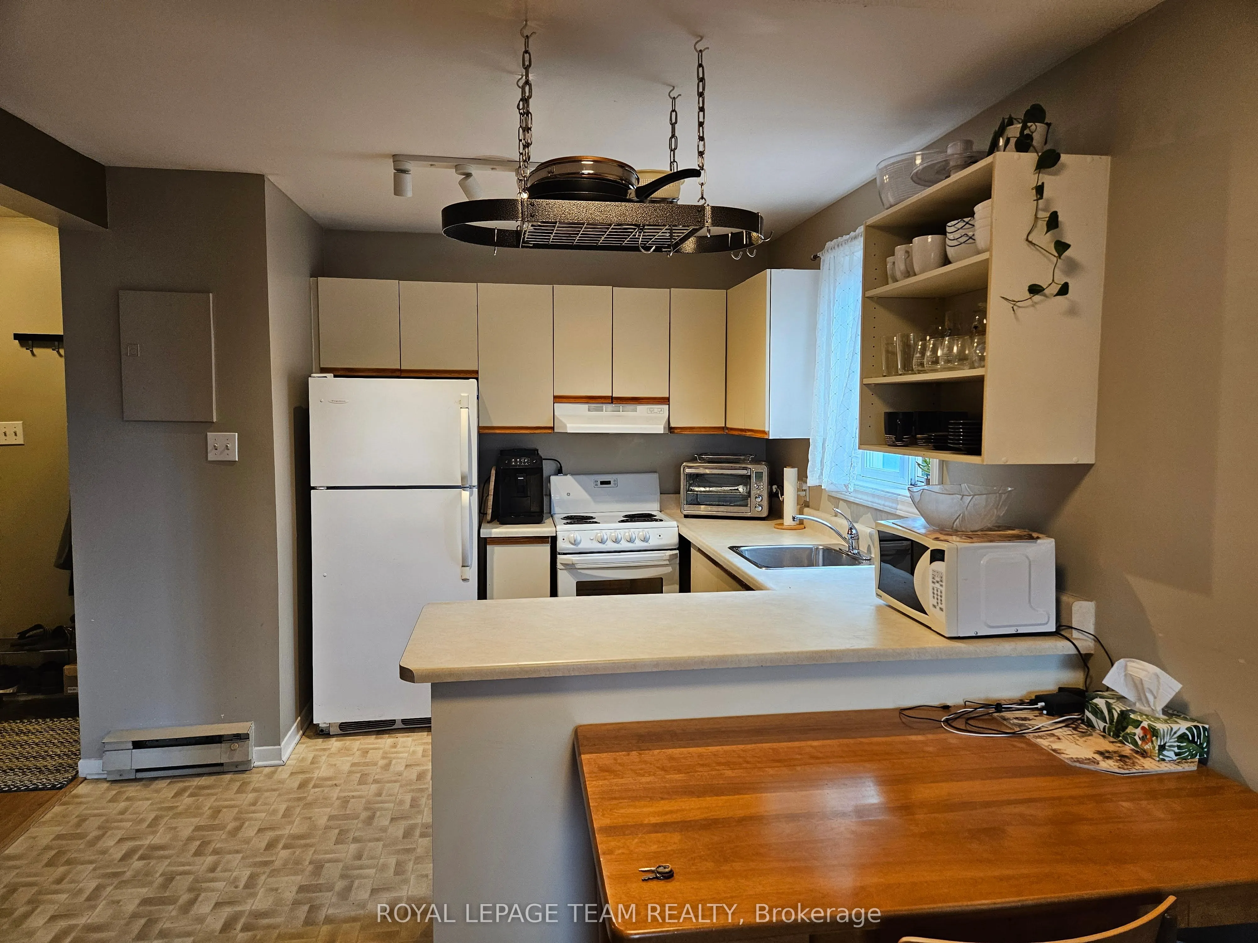522 Riverdale Avenue S, #5