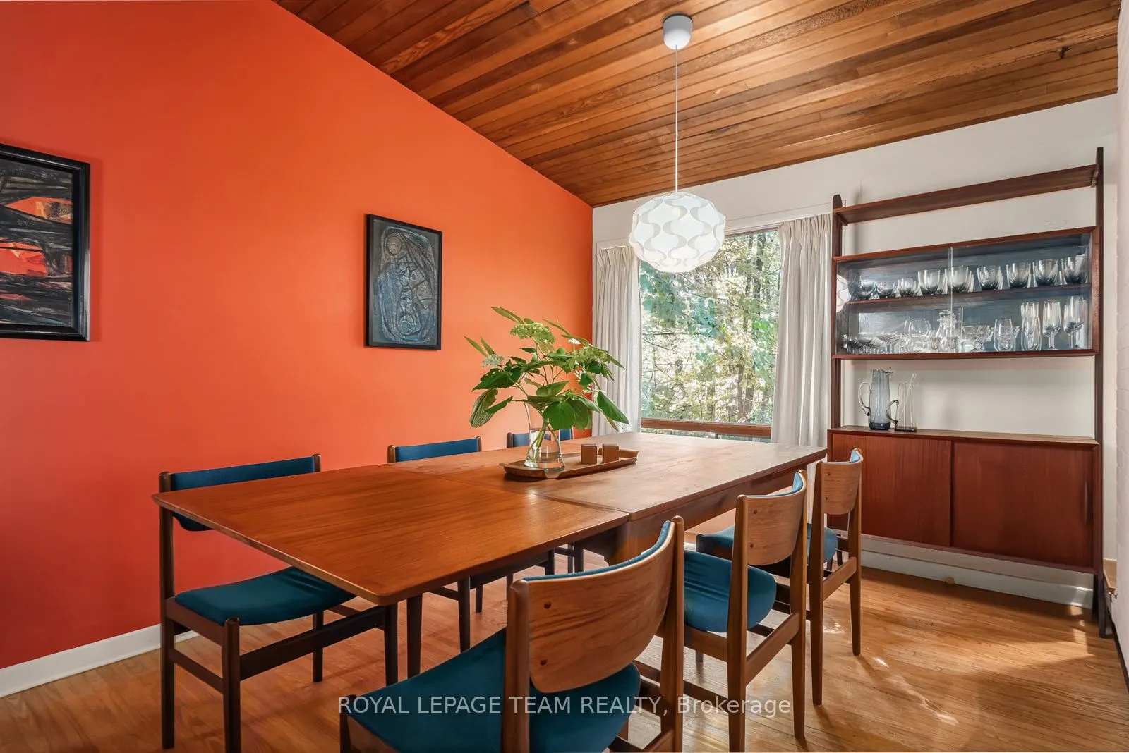 16 Kindle Court