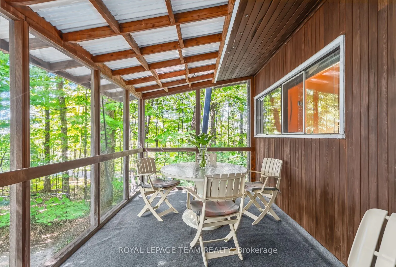 16 Kindle Court