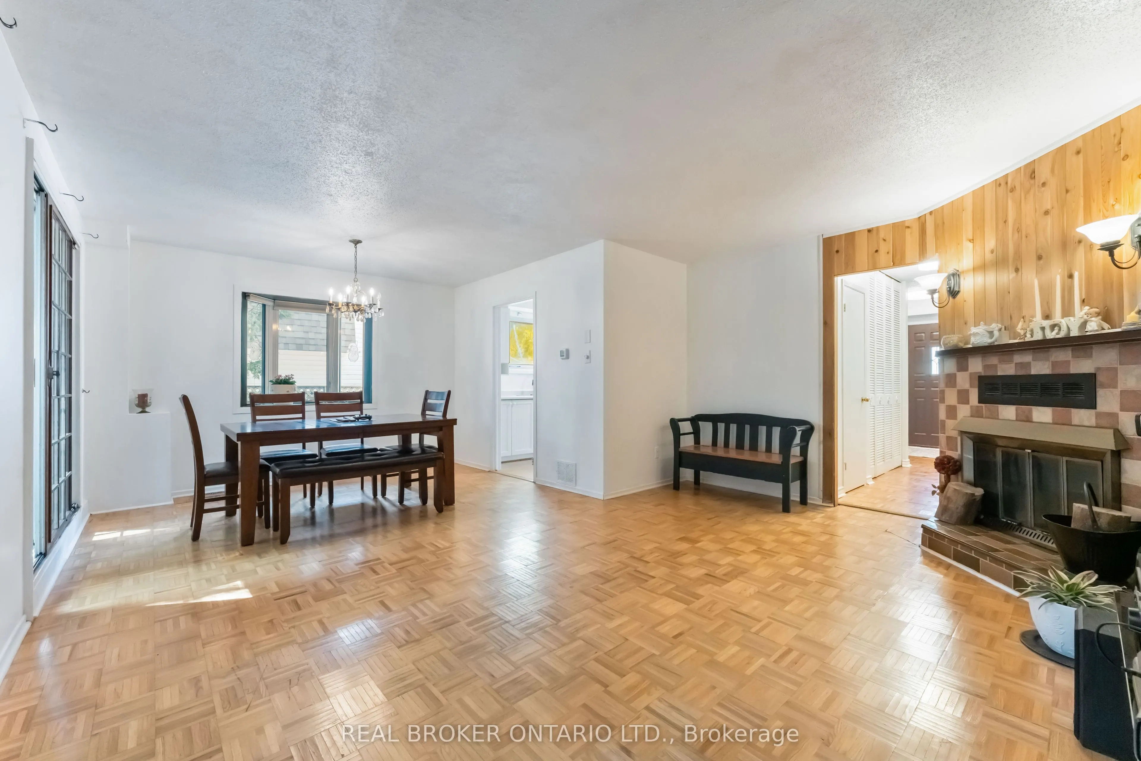 77 Priam Way