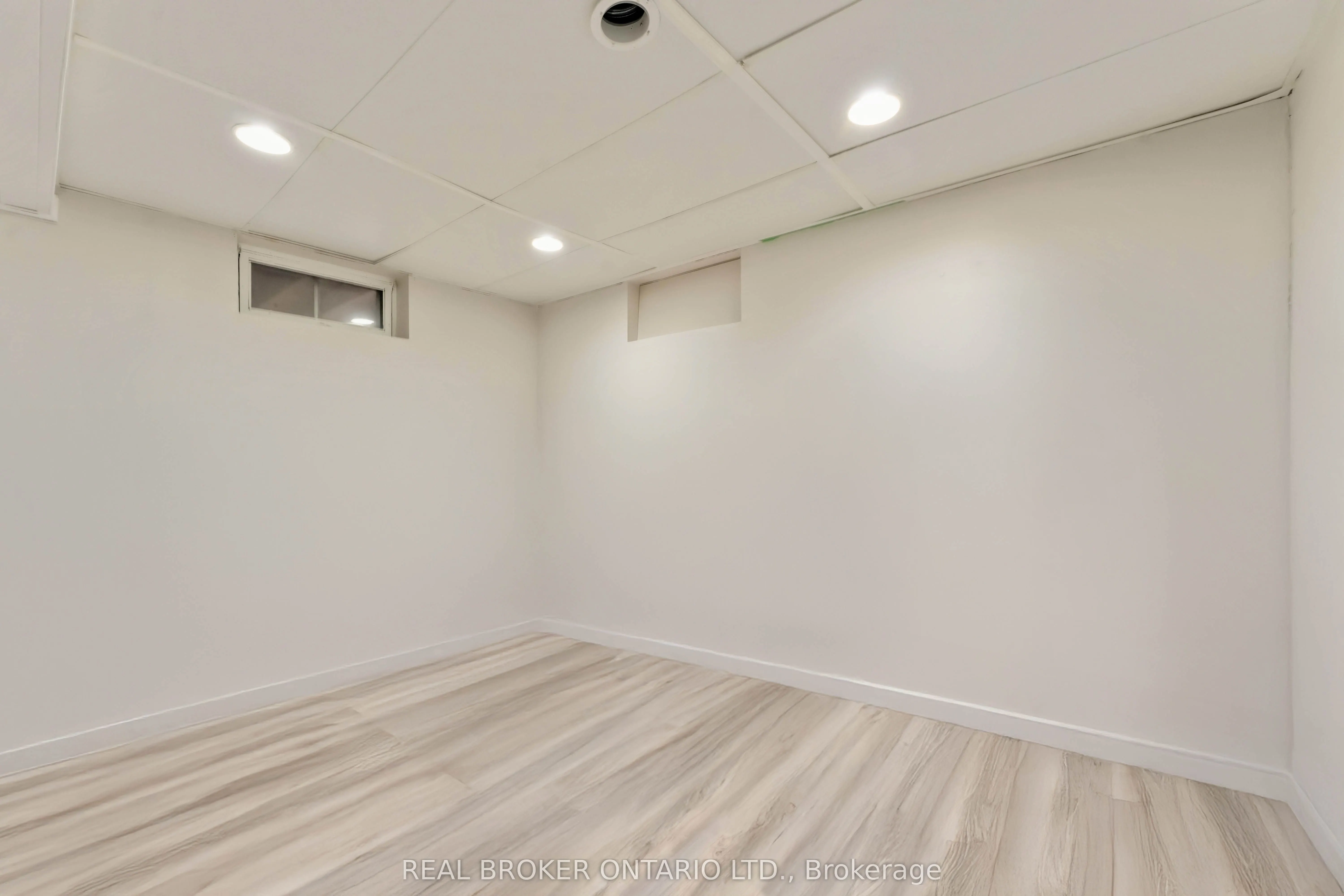 77 Priam Way