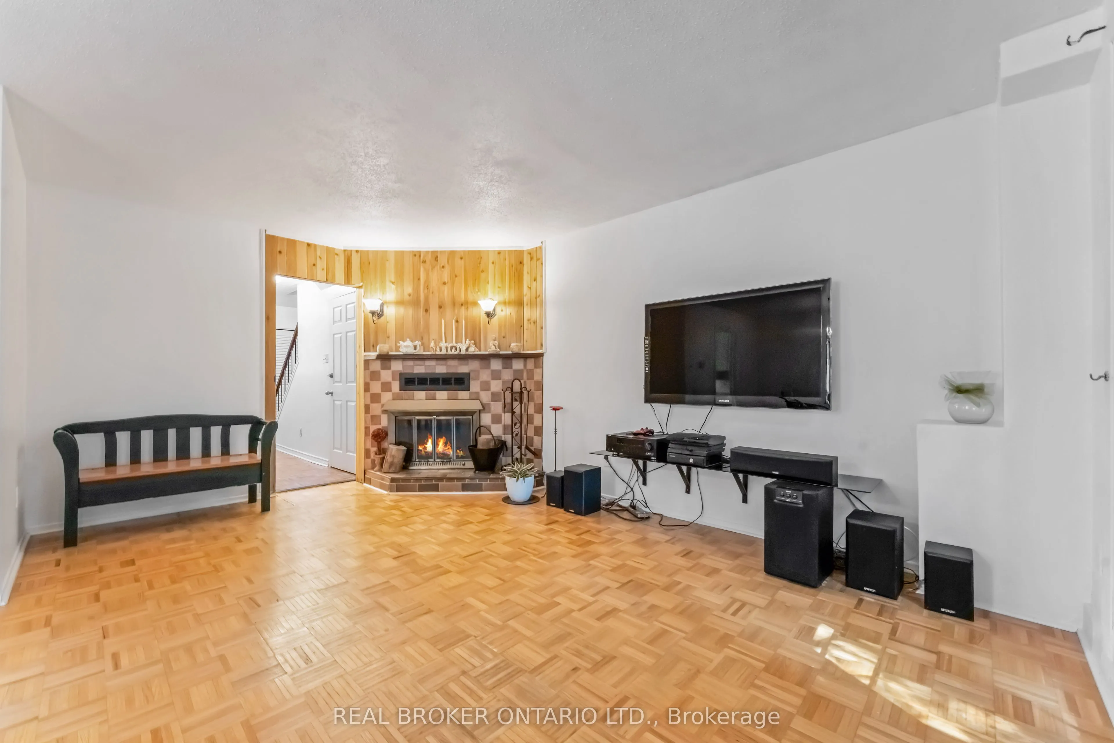 77 Priam Way