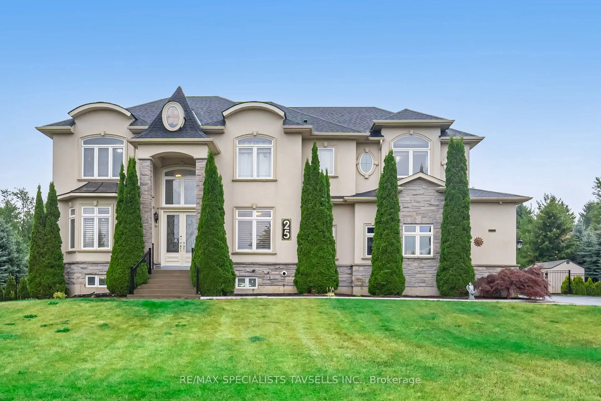 25 Brookhaven Crescent