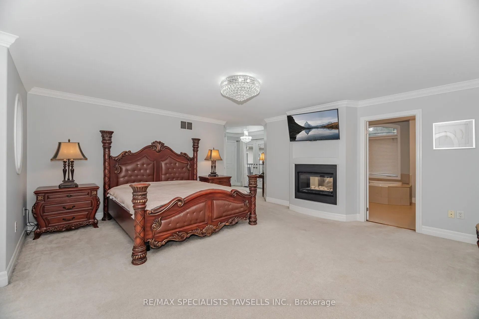 25 Brookhaven Crescent