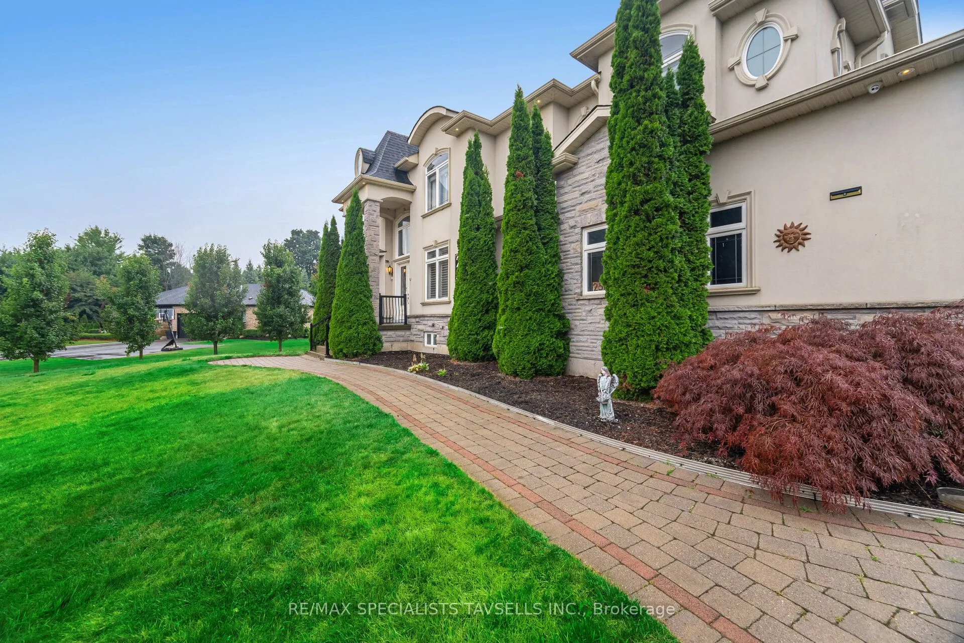 25 Brookhaven Crescent
