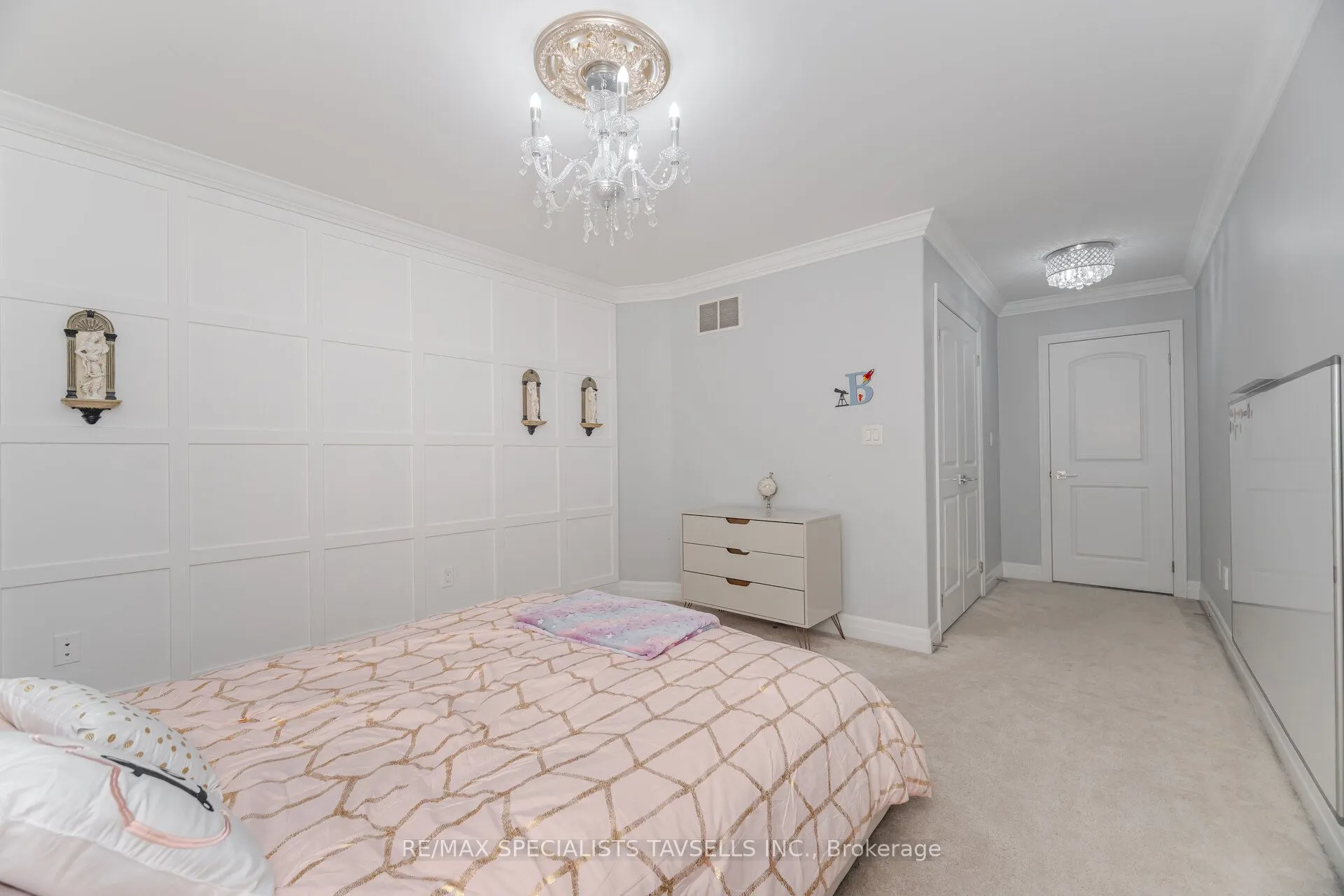 25 Brookhaven Crescent