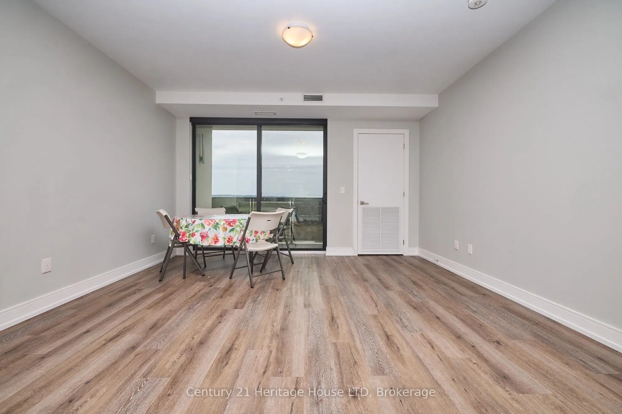 300B Fourth Avenue, #407