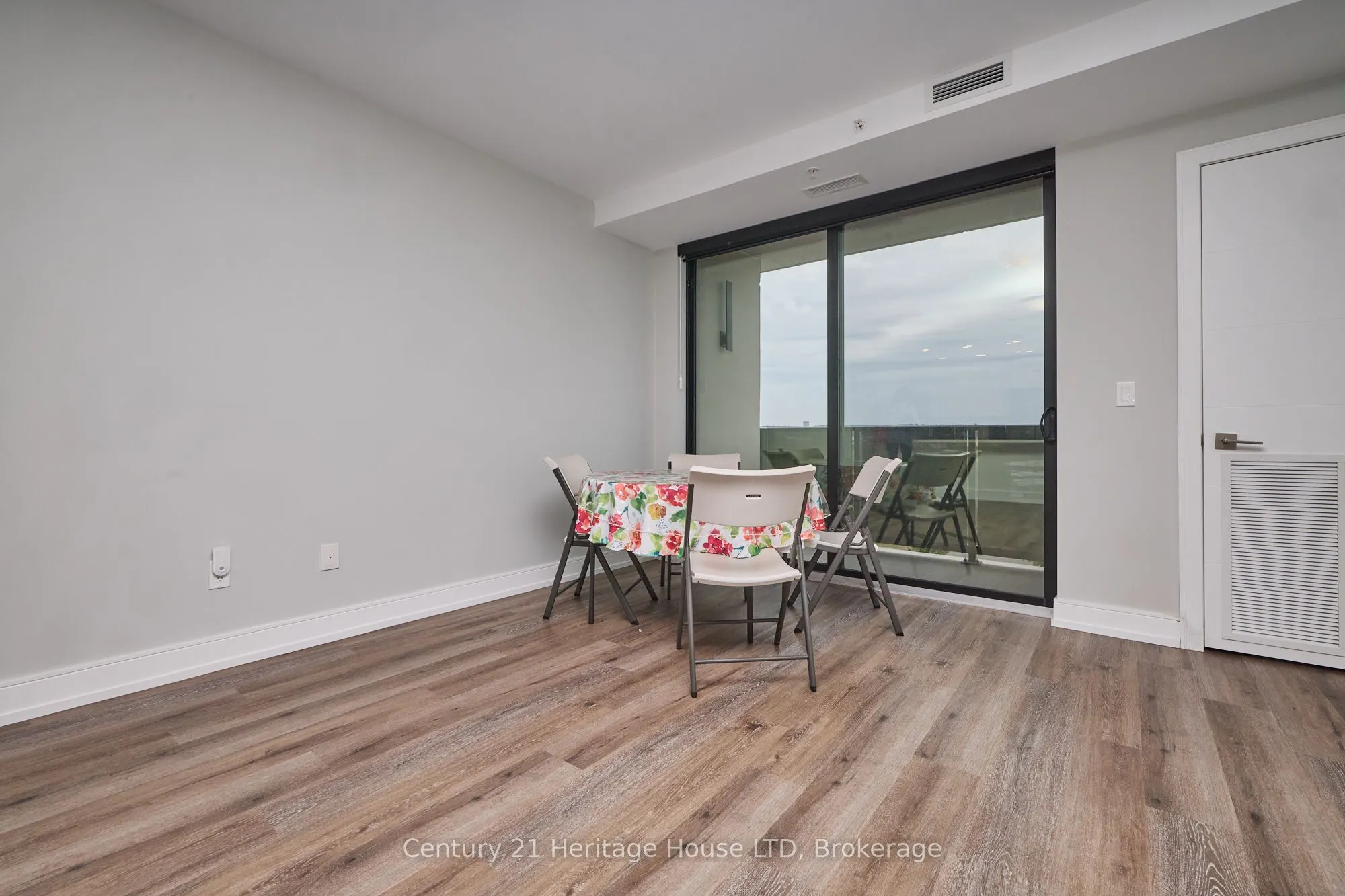 300B Fourth Avenue, #407