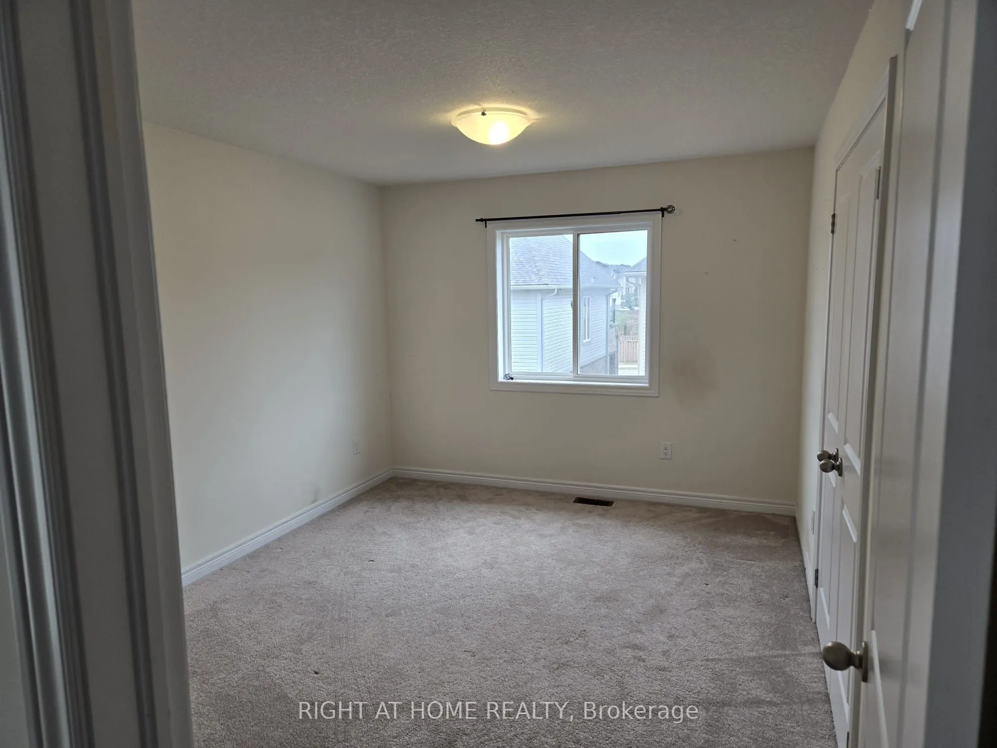 43 Sauvignon Crescent