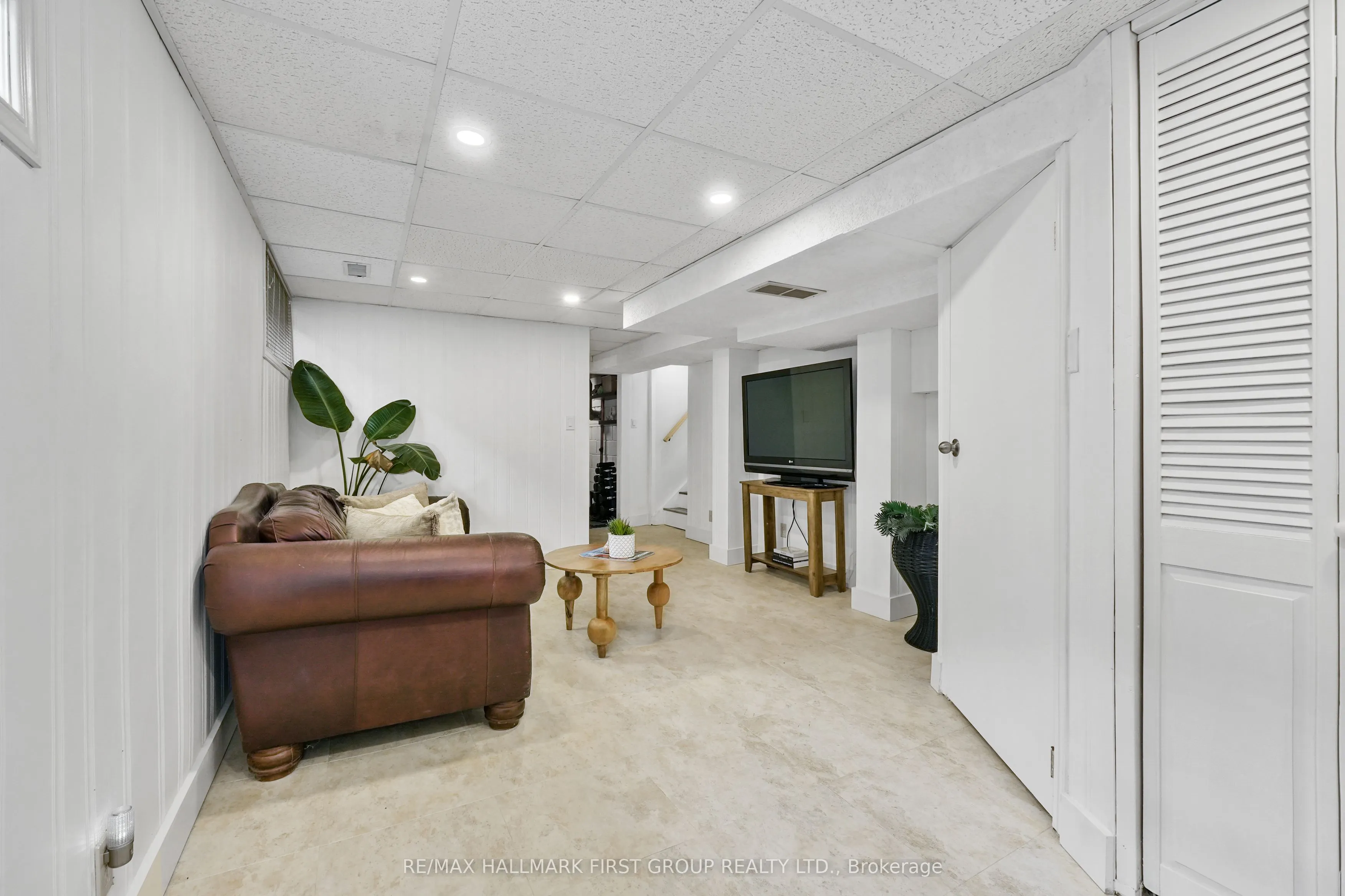 554 Elizabeth Street