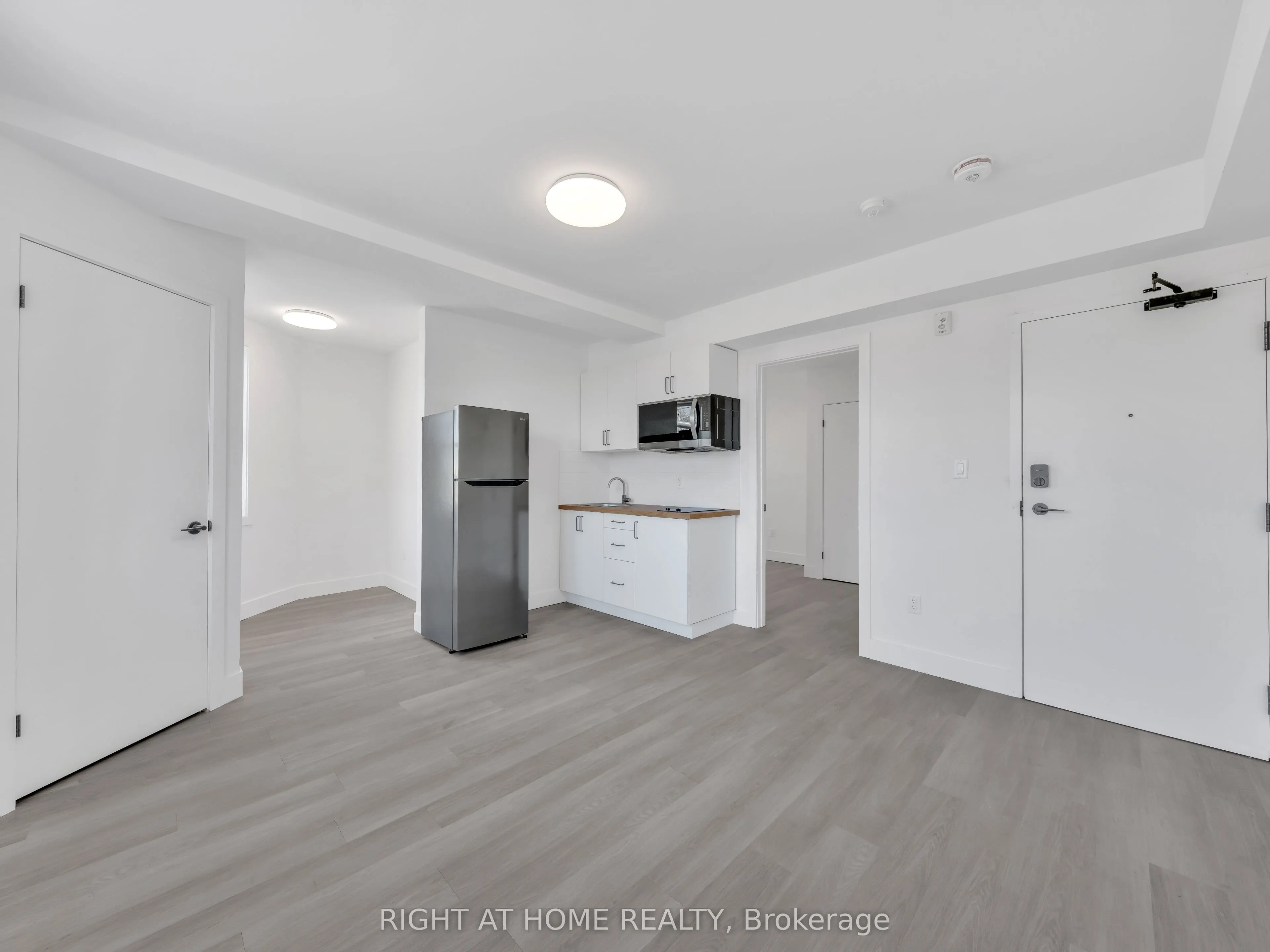 1804 Drouillard Road, #204