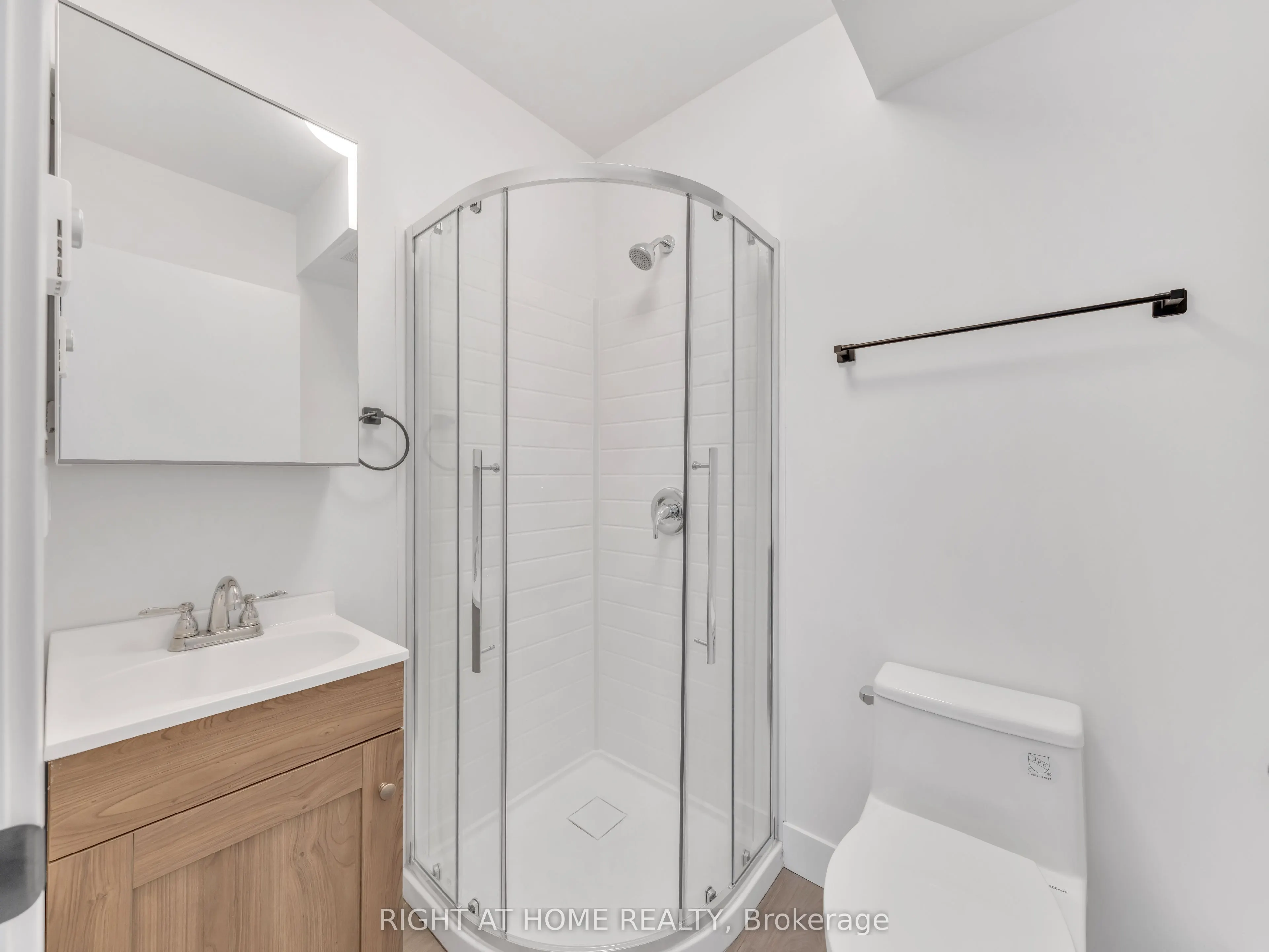 1804 Drouillard Road, #204