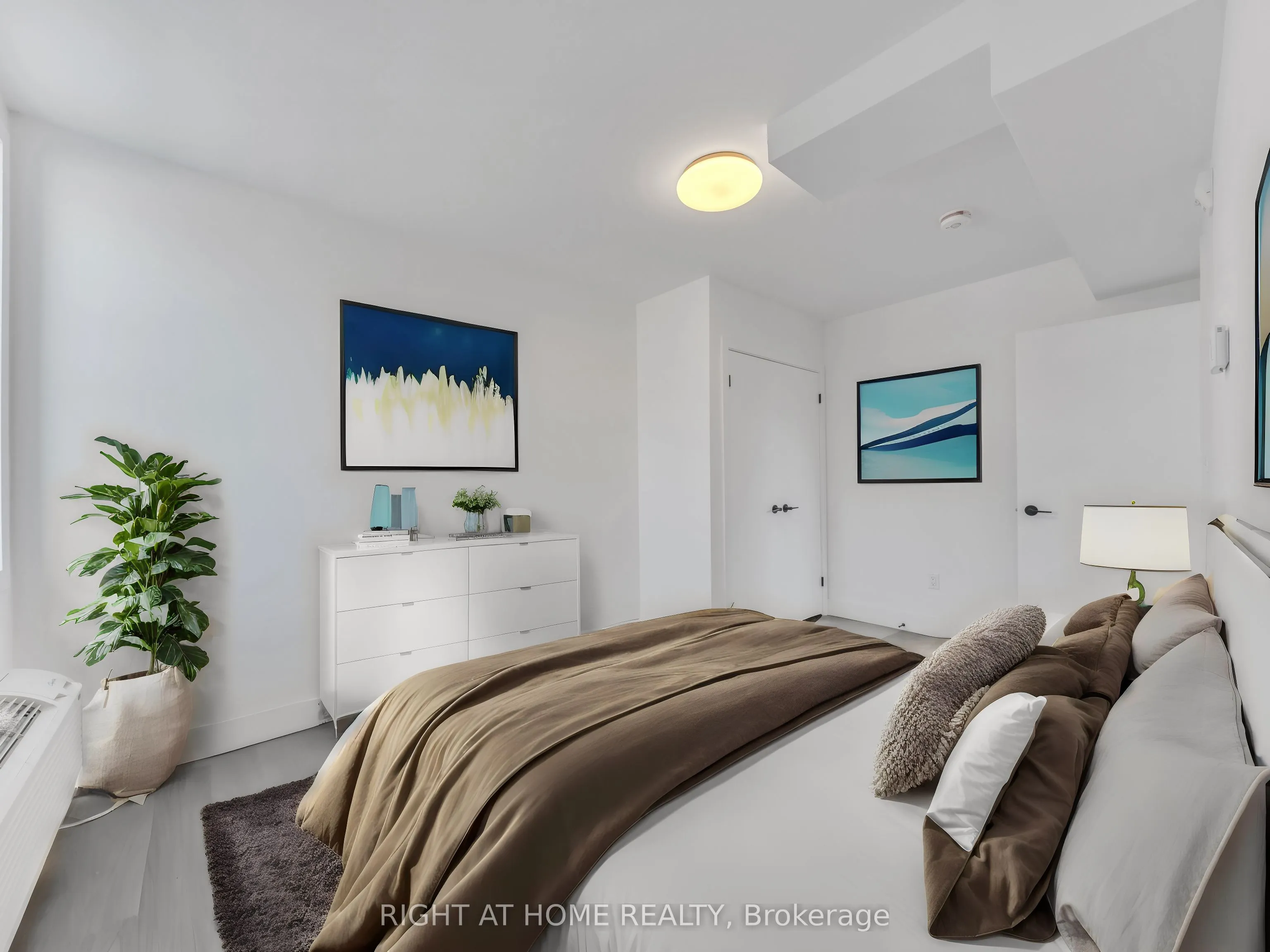 1804 Drouillard Road, #204