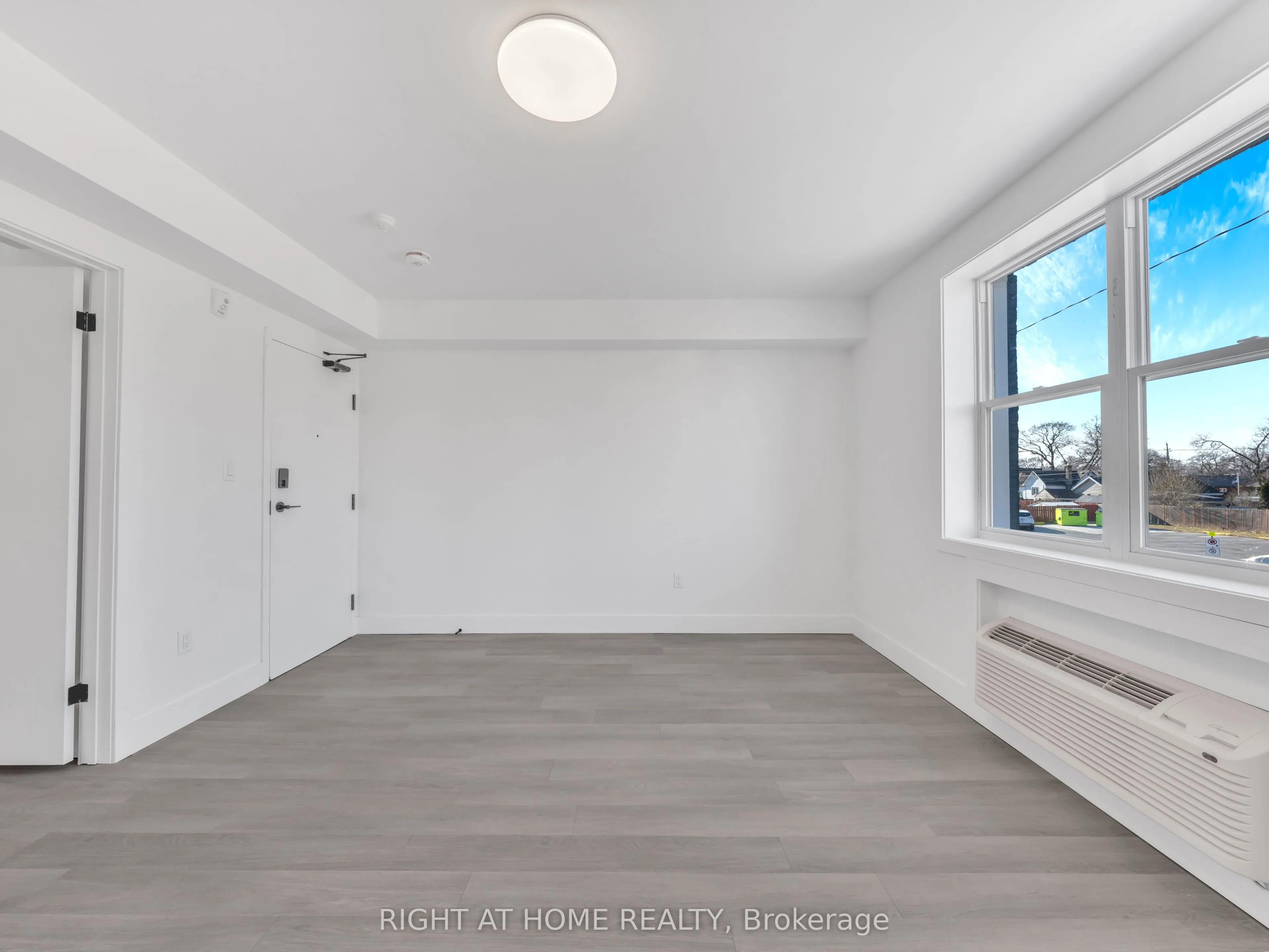 1804 Drouillard Road, #204