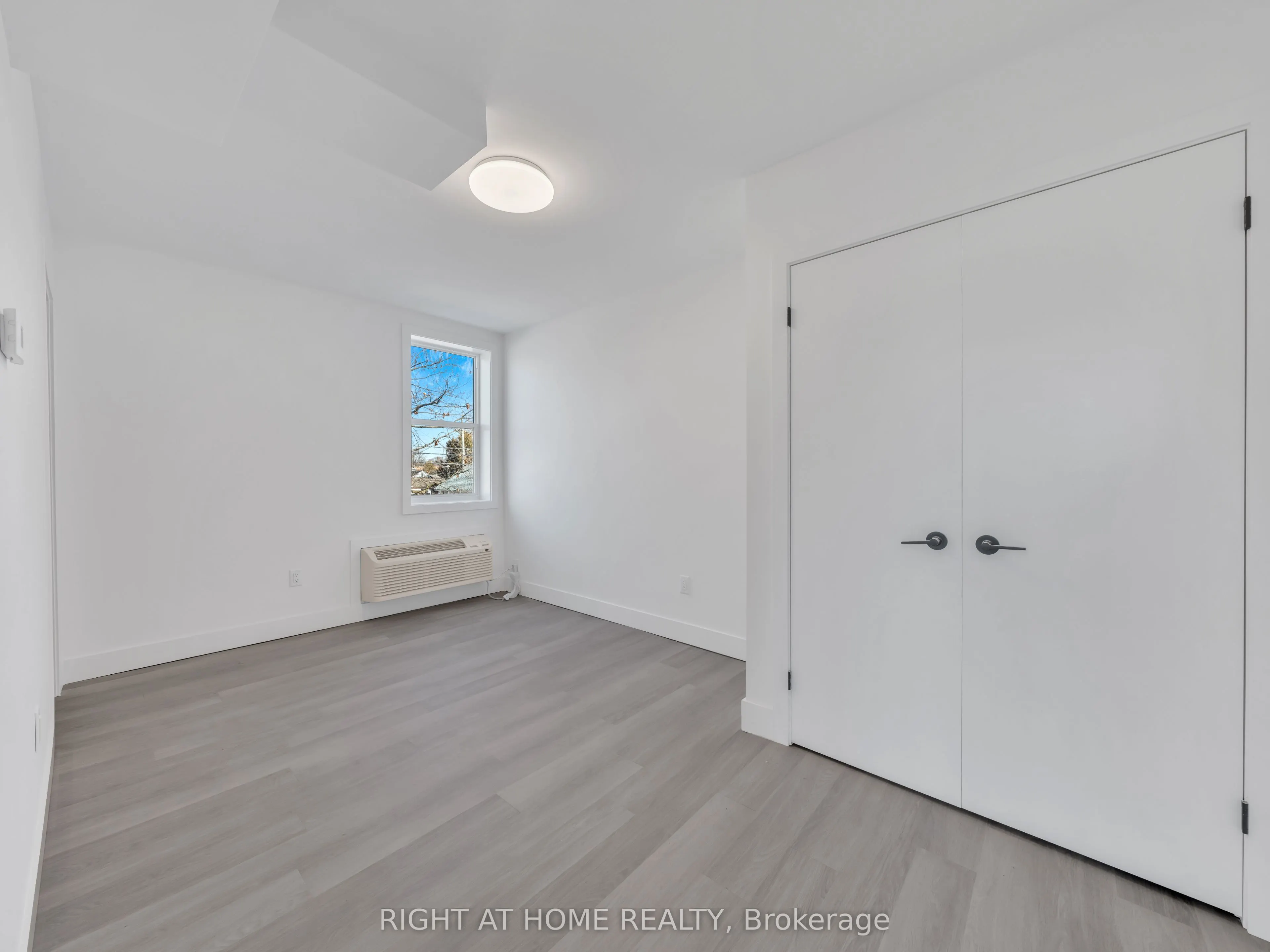 1804 Drouillard Road, #204