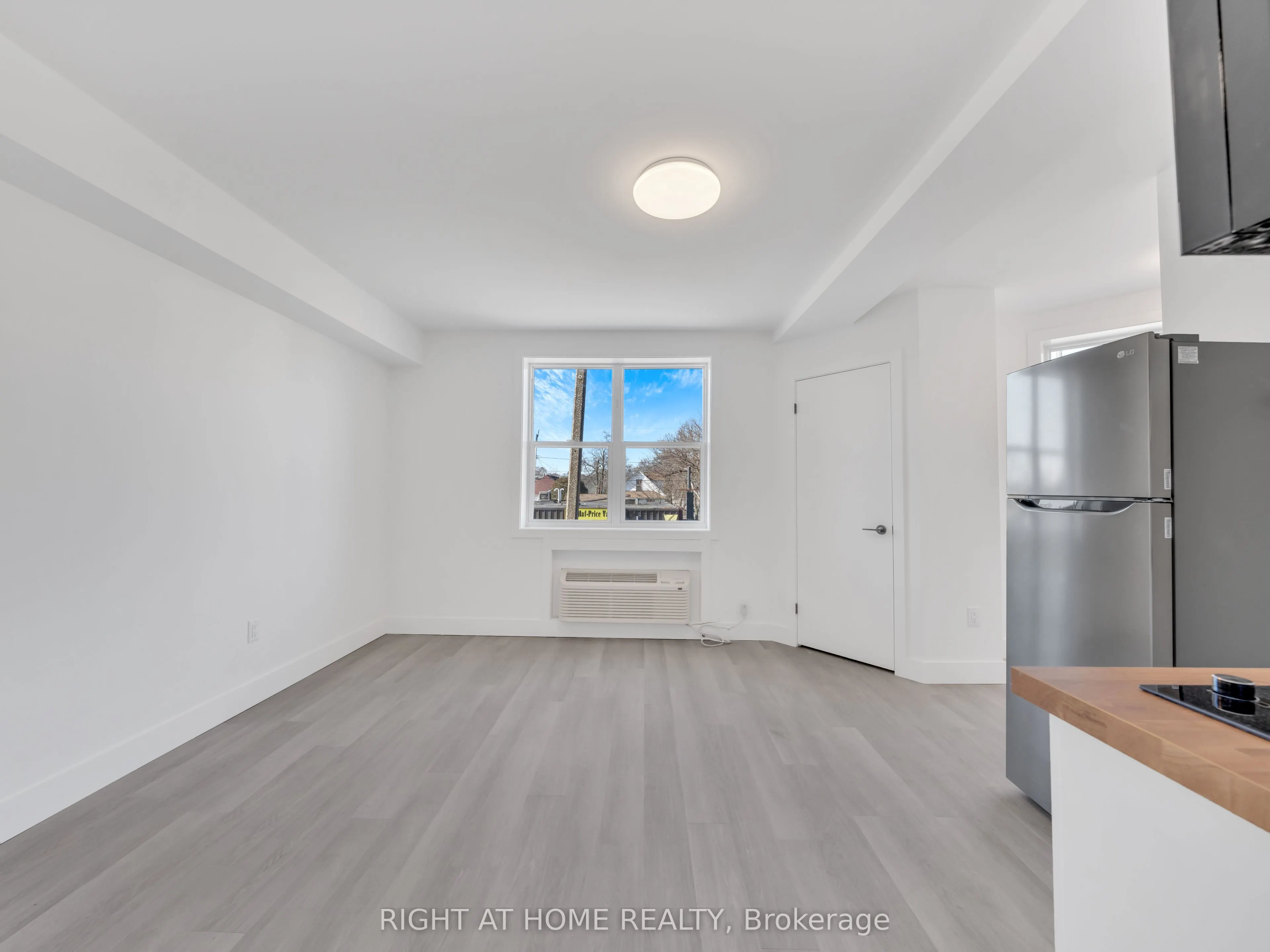 1804 Drouillard Road, #204
