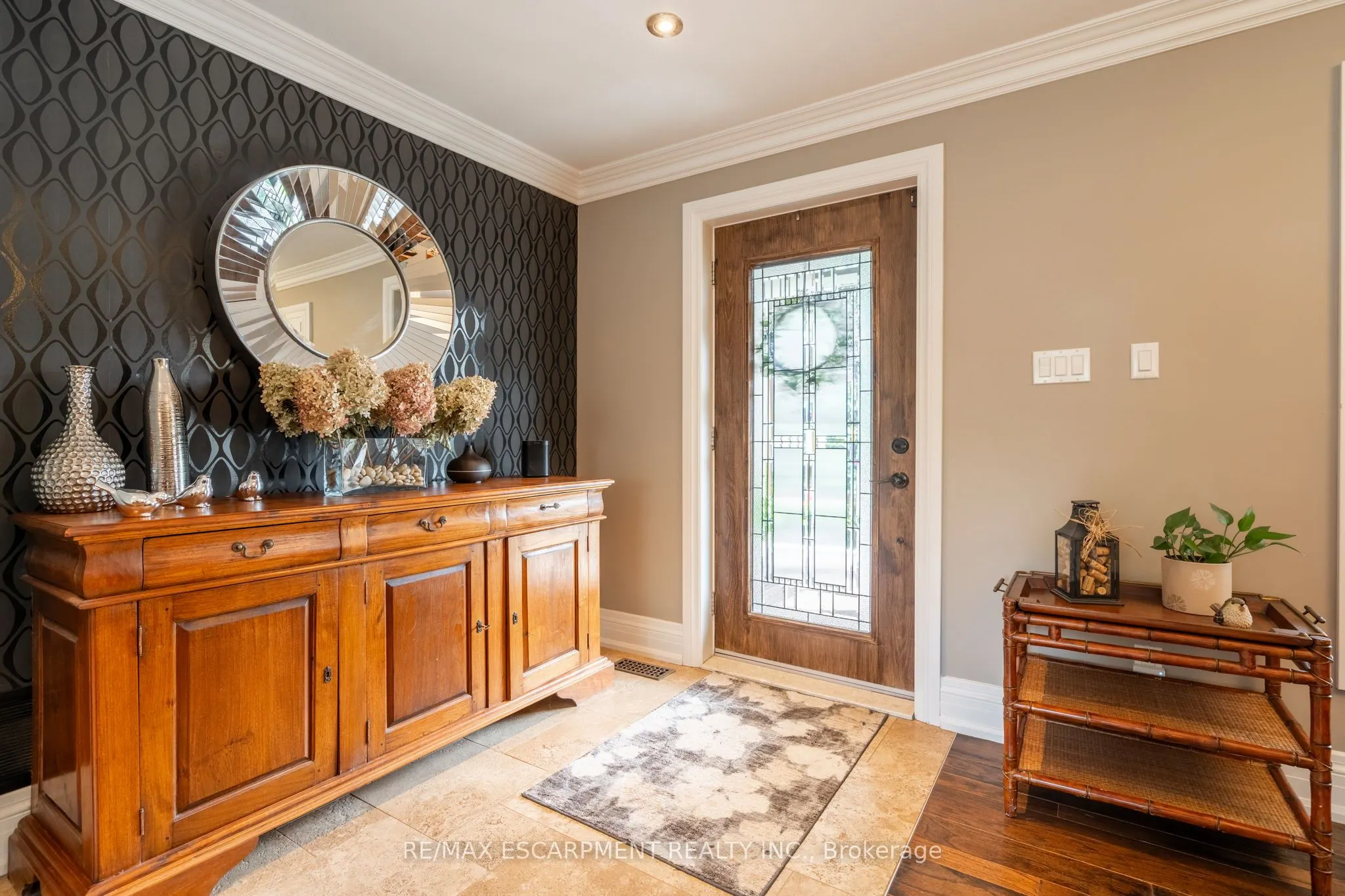 979 Garden Lane