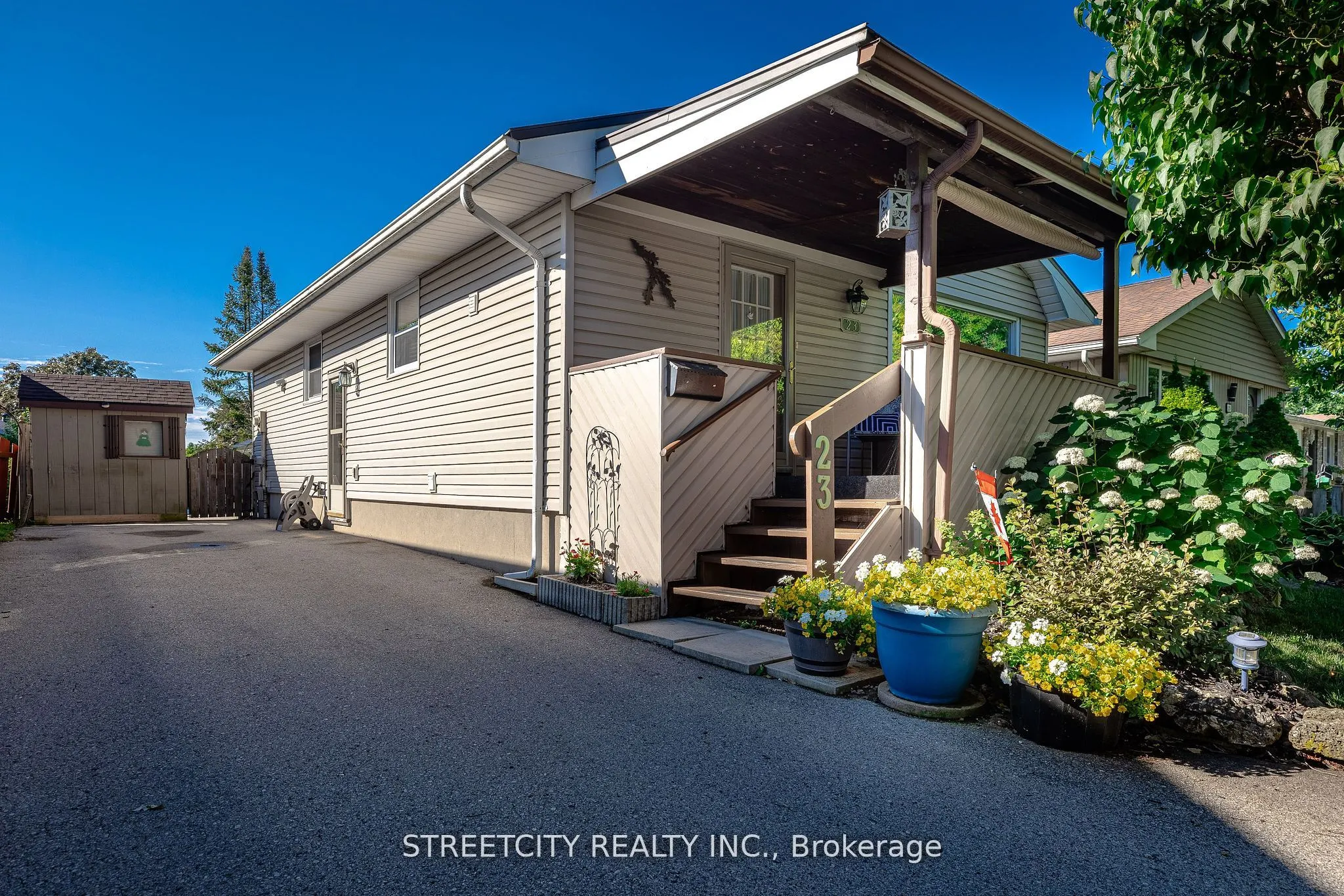 23 Snowdon Crescent