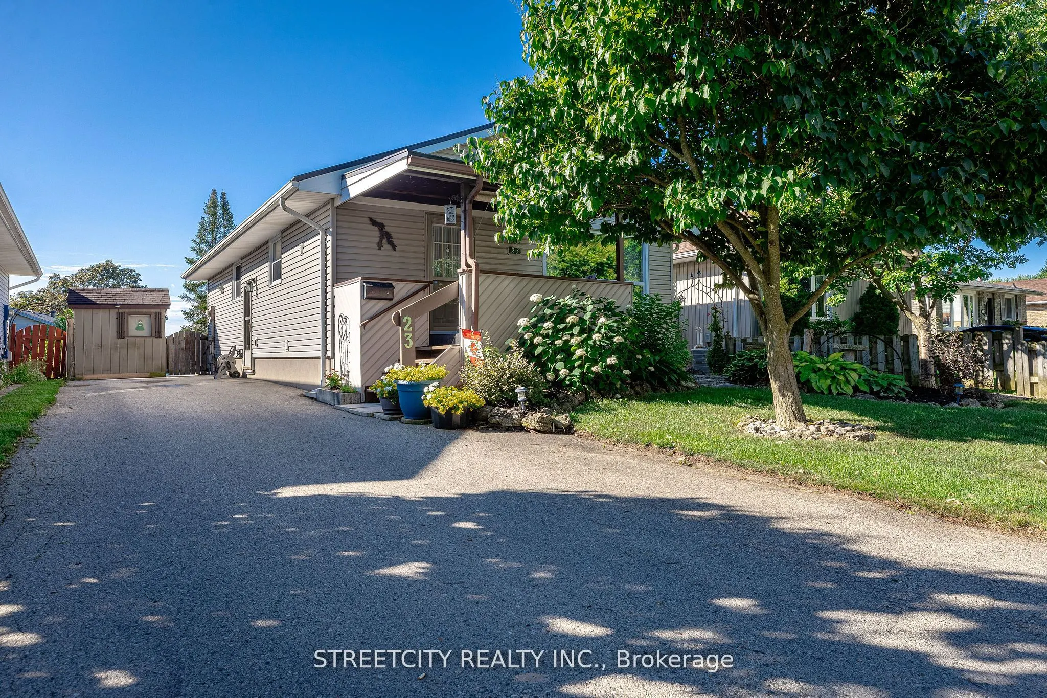 23 Snowdon Crescent