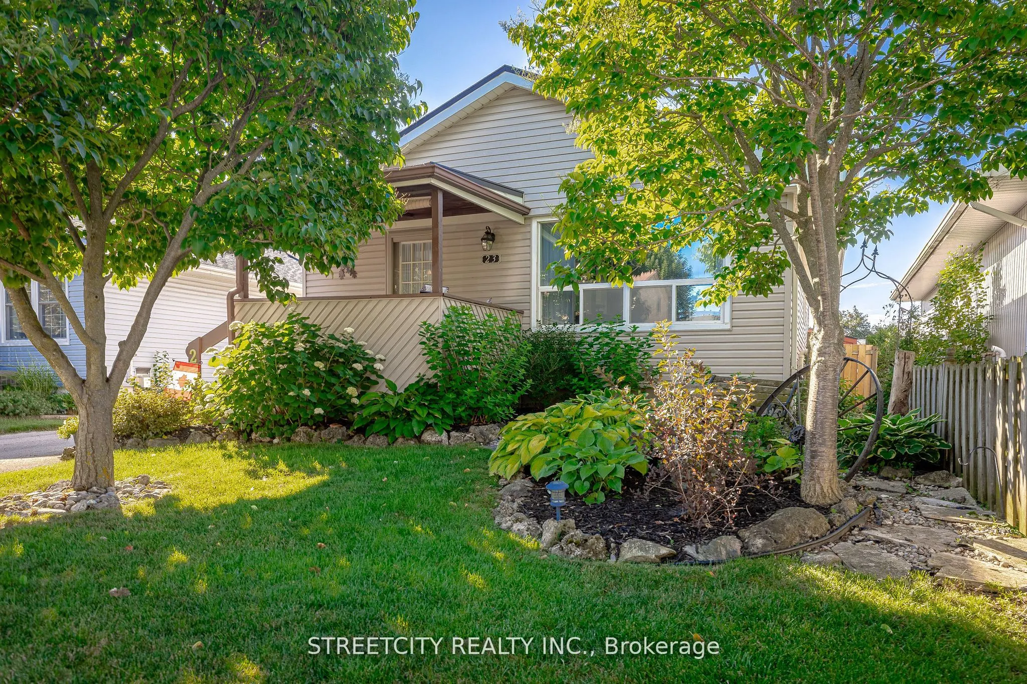23 Snowdon Crescent