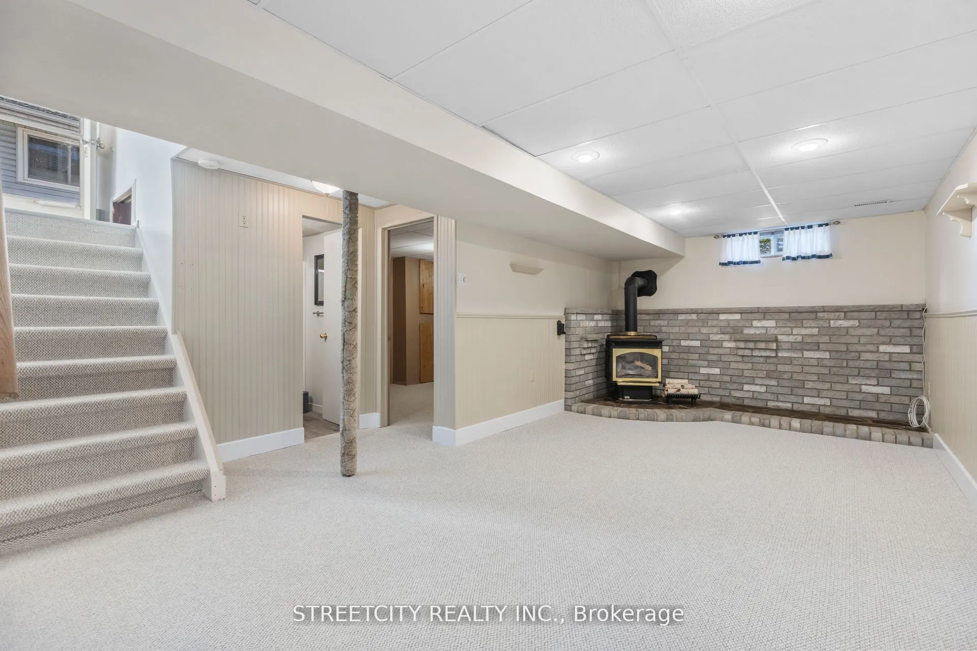 23 Snowdon Crescent