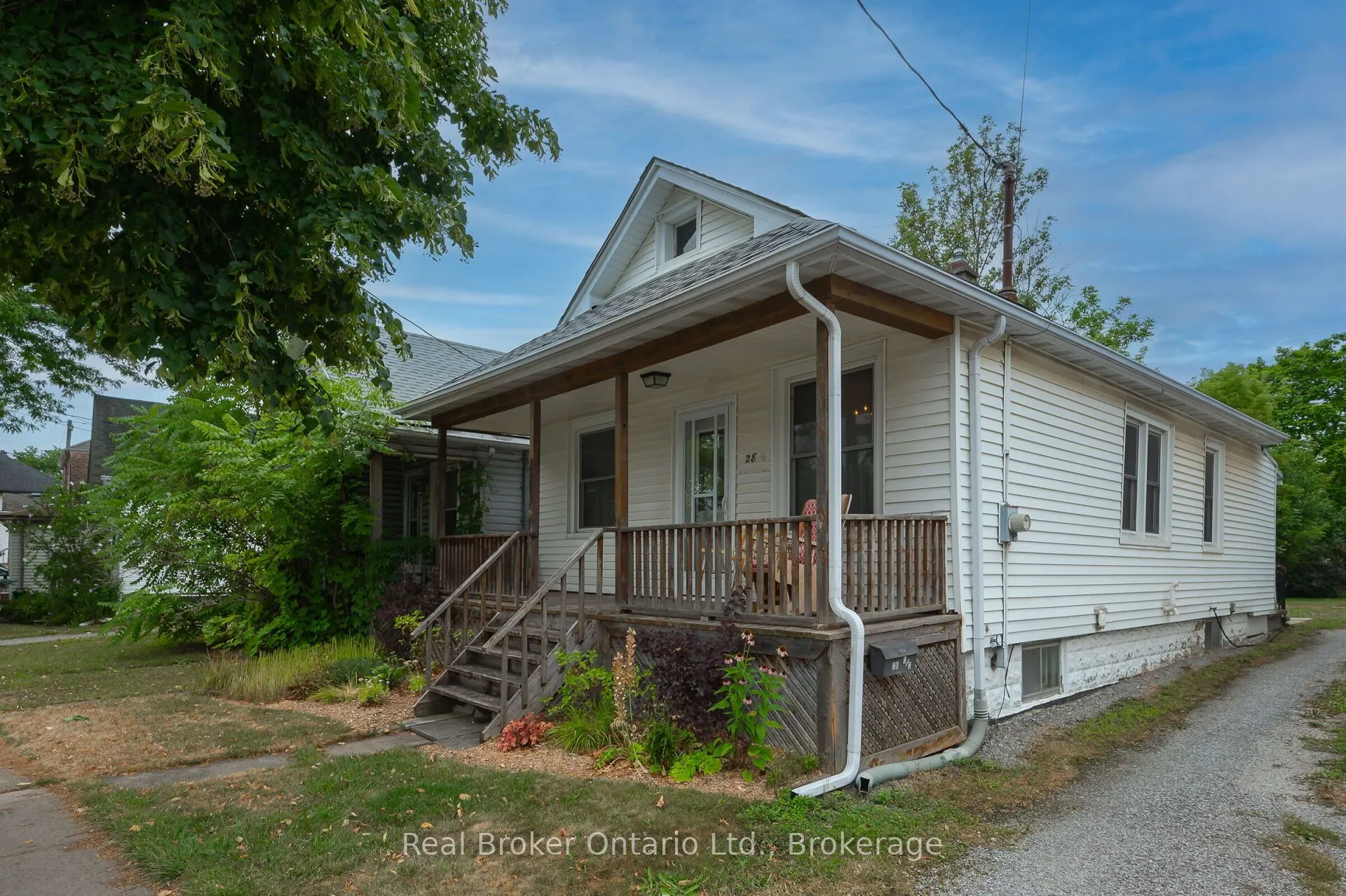 28-1/2 Pelham Road